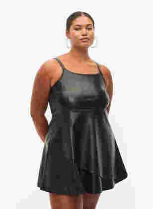 Tekonahkainen mekko A-mallissa, Black, Model