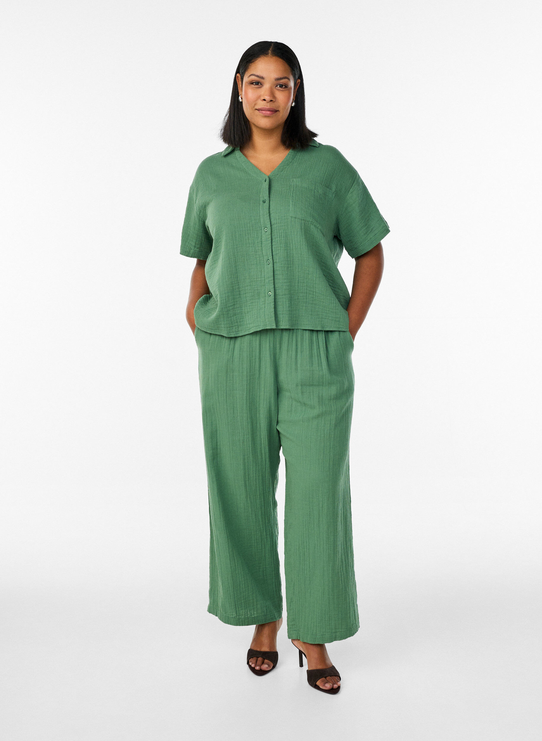 Zizzi Puuvillamusliinipusero lyhyill&auml; hihoilla, Vihre&auml;, Model image number 1