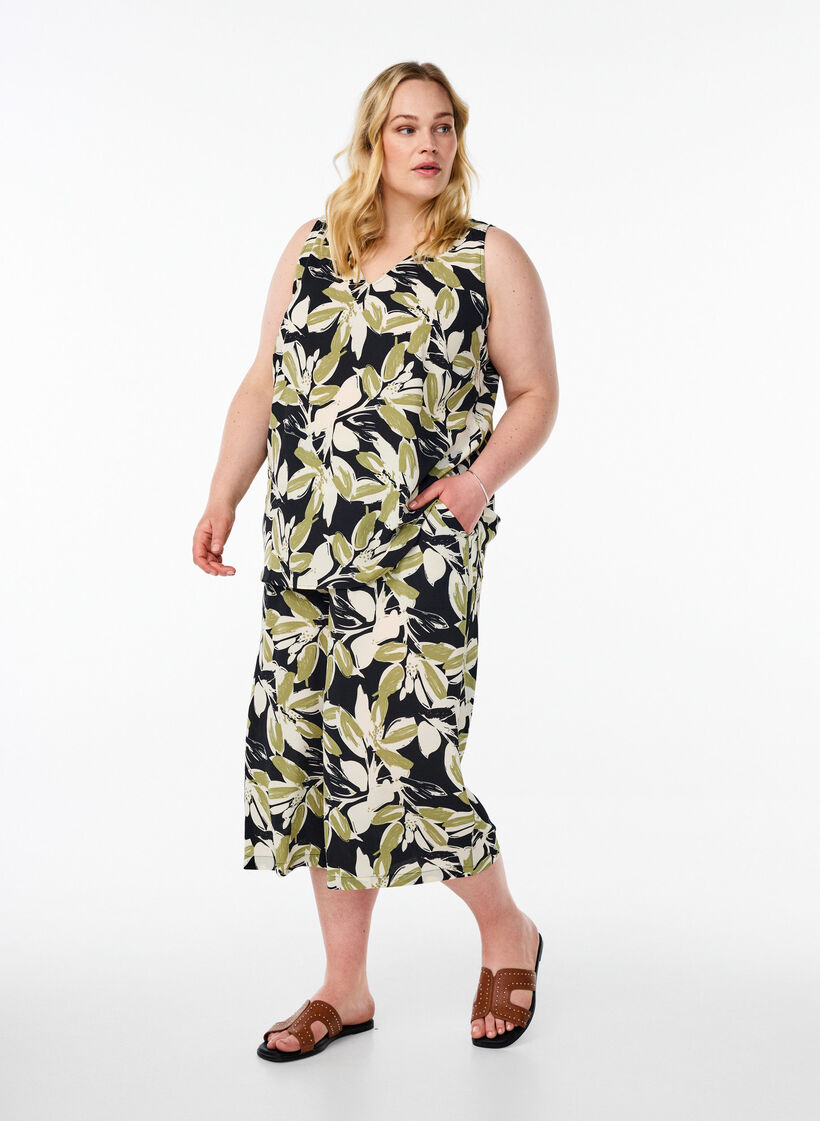 Printtitoppi v-p&auml;&auml;ntiell&auml;, Musta, Model image number 1