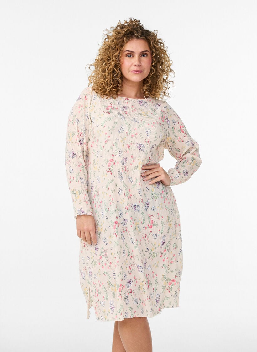 Mekko kukkakuviolla ja aaltoilevalla tekstuurilla, Beige, Model image number 0