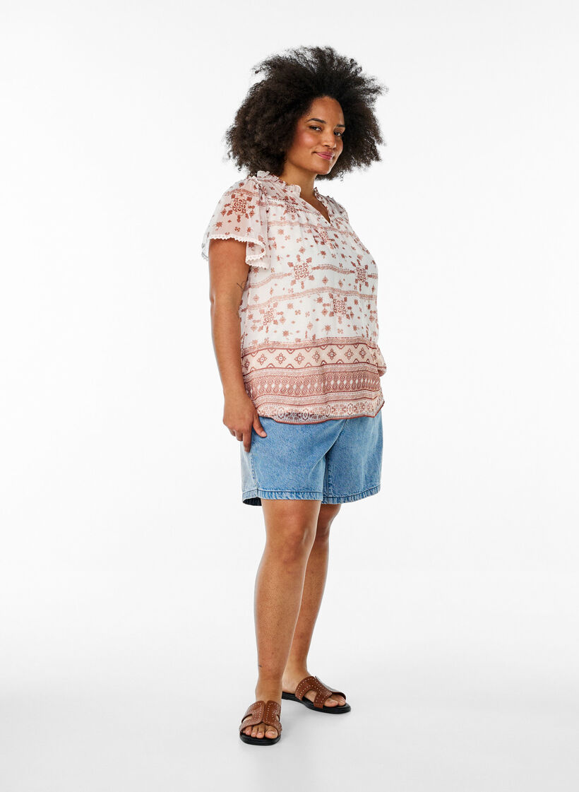 Kuvioitu pusero, jossa on röyhelökoristeita ja lyhyet hihat, Vanilja, Model image number 1