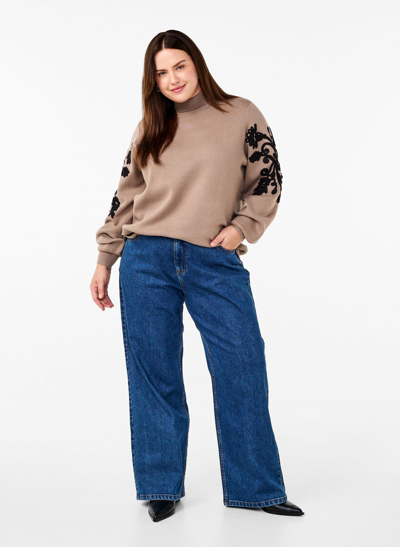 Neulepusero kirjailuilla, Desert Taupe Comb, Model image number 2