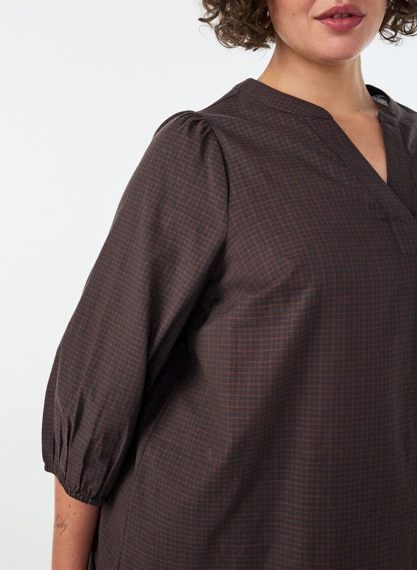 Ruudullinen pusero V-p&auml;&auml;ntiell&auml; ja 3/4-hihoilla, Ruskea, Model image number 3