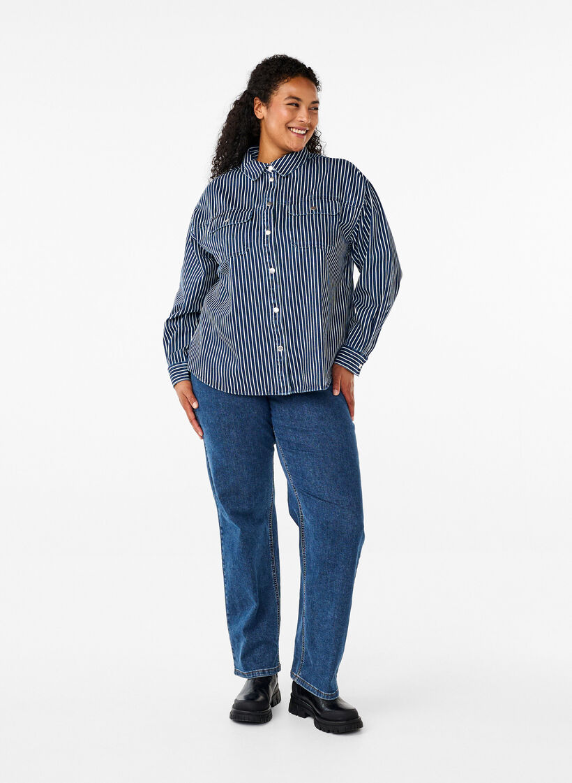 Raidallinen farkkupaita, jossa on rintataskut., Blue Denim Stripe, Model image number 3