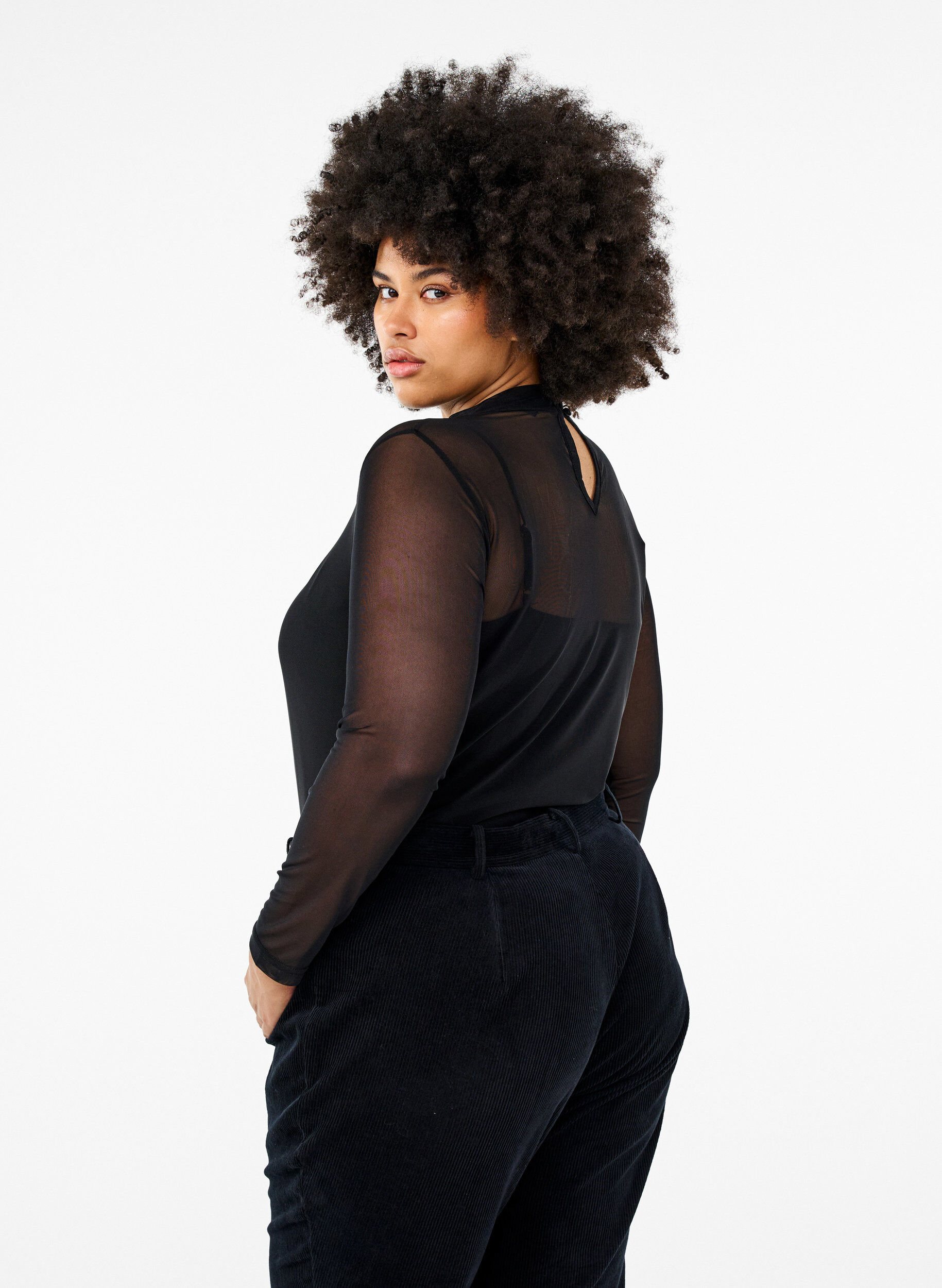 Zizzi Tyk&ouml;istuva verkkopusero pitkill&auml; hihoilla, Musta, Model image number 2