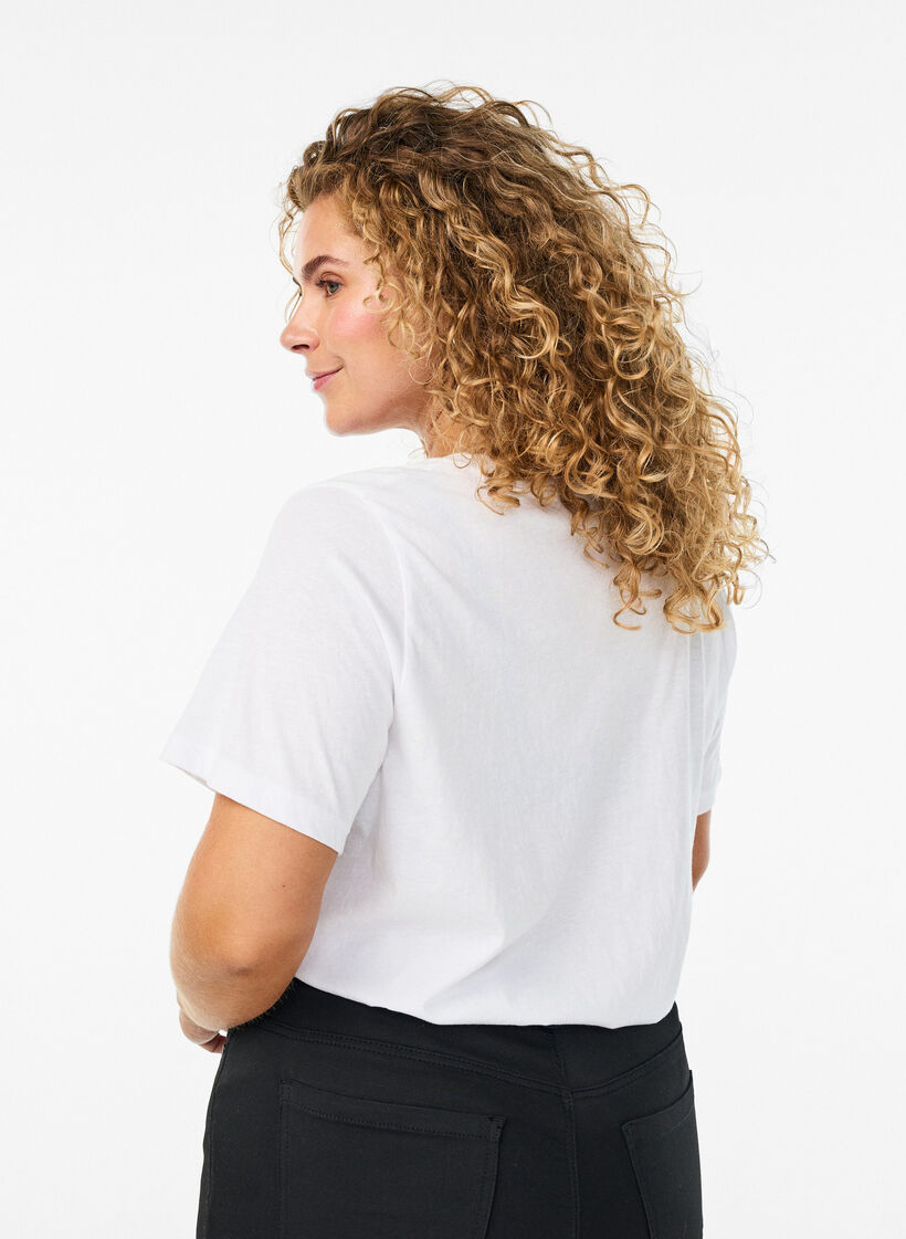 Lyhythihainen T-paita V-p&auml;&auml;ntiell&auml;, Valkoinen, Model image number 2