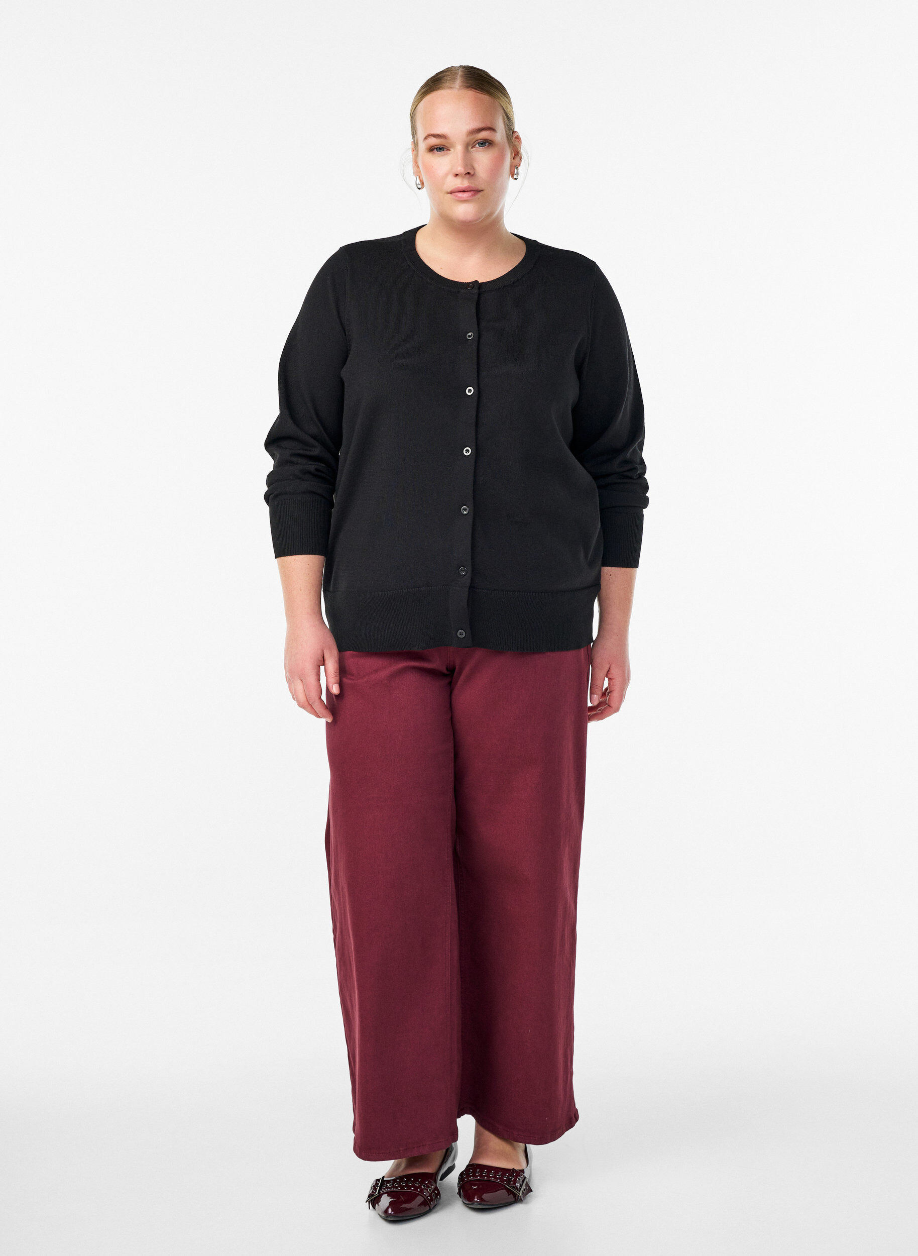 ZizziHienoneulottu neuletakki py&ouml;re&auml;ll&auml; p&auml;&auml;ntiell&auml;, Musta, Model image number 1