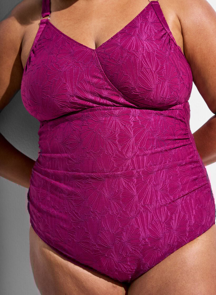 Uimapuku kietaisudetaljilla ja s&auml;vy s&auml;vyyn kukkatekstuurilla, Punainen, Model image number 2