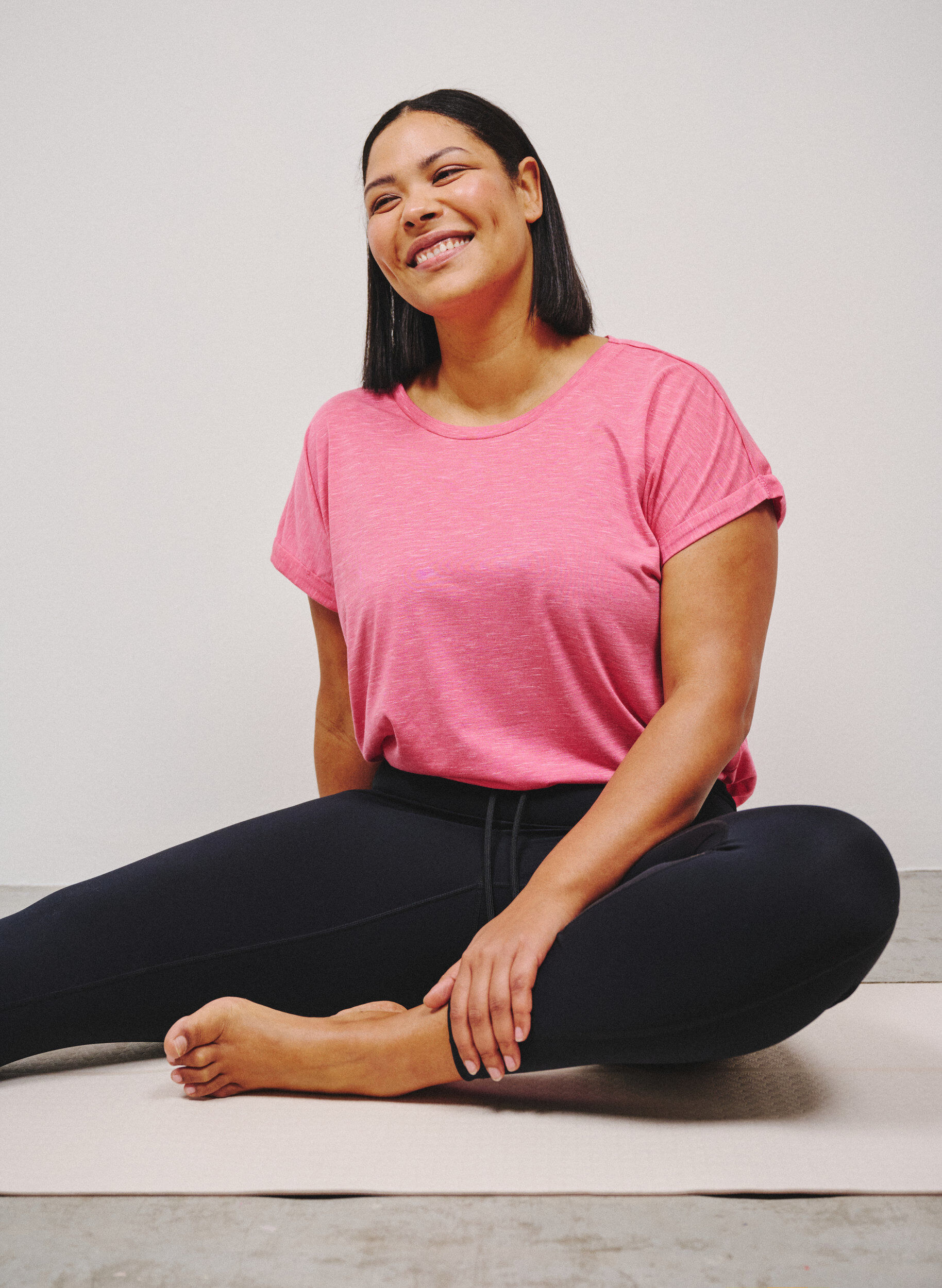 Rento treenipaita lyhyill&auml; hihoilla