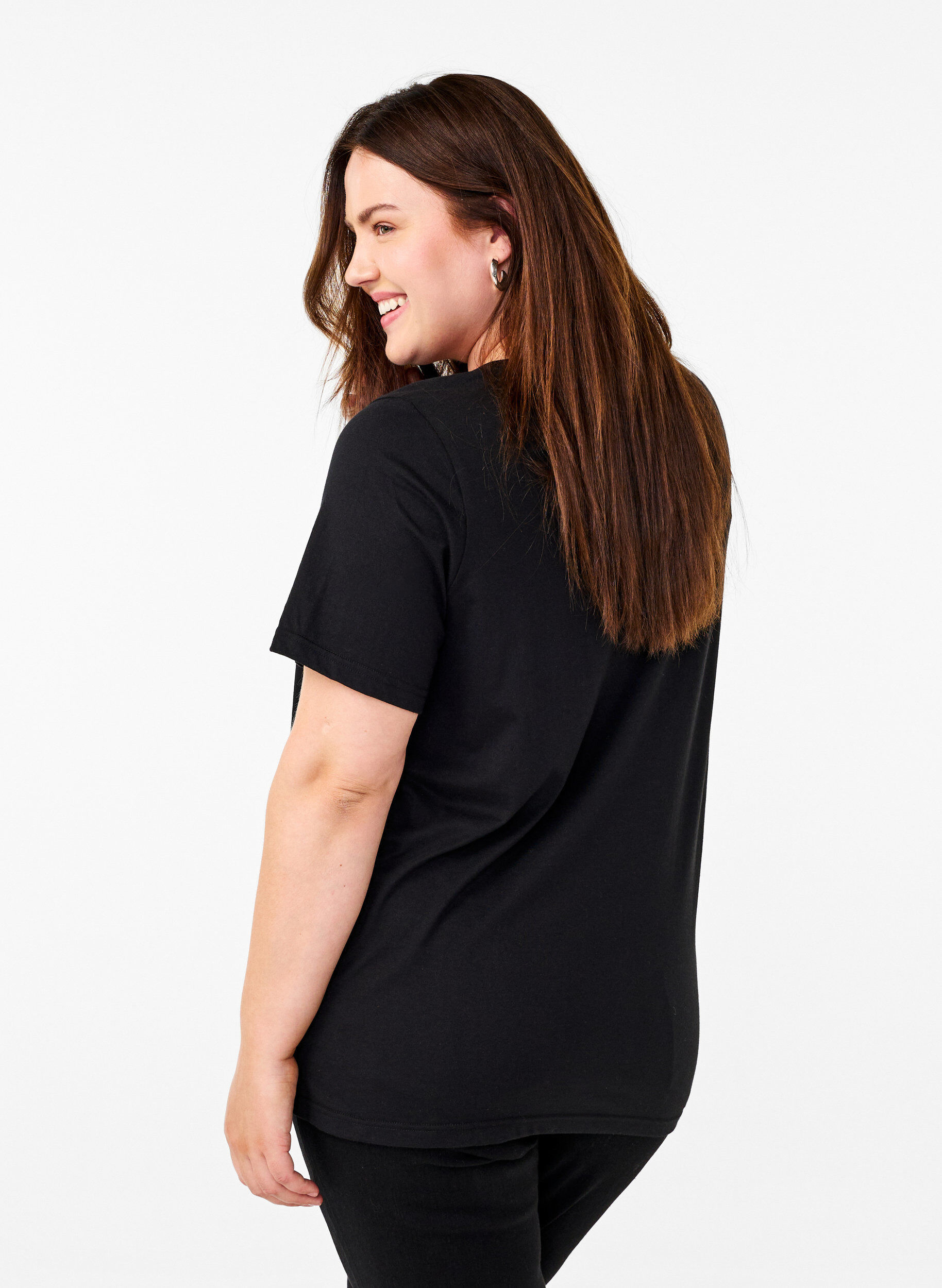 Zizzi FLASH &ndash; kuviollinen t-paita, Black R. Gold Flower, Model image number 1