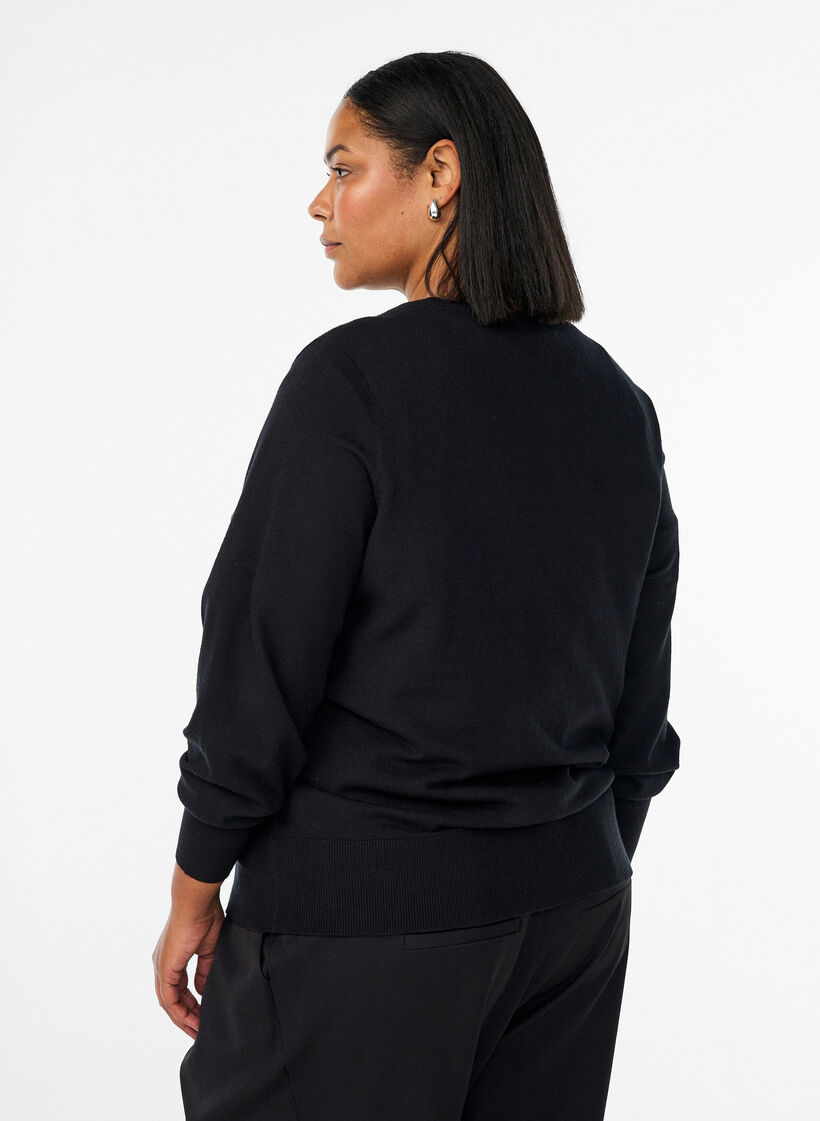 Py&ouml;re&auml;kauluksinen neuletakki kangasp&auml;&auml;llysteisill&auml; napeilla, Musta, Model image number 2