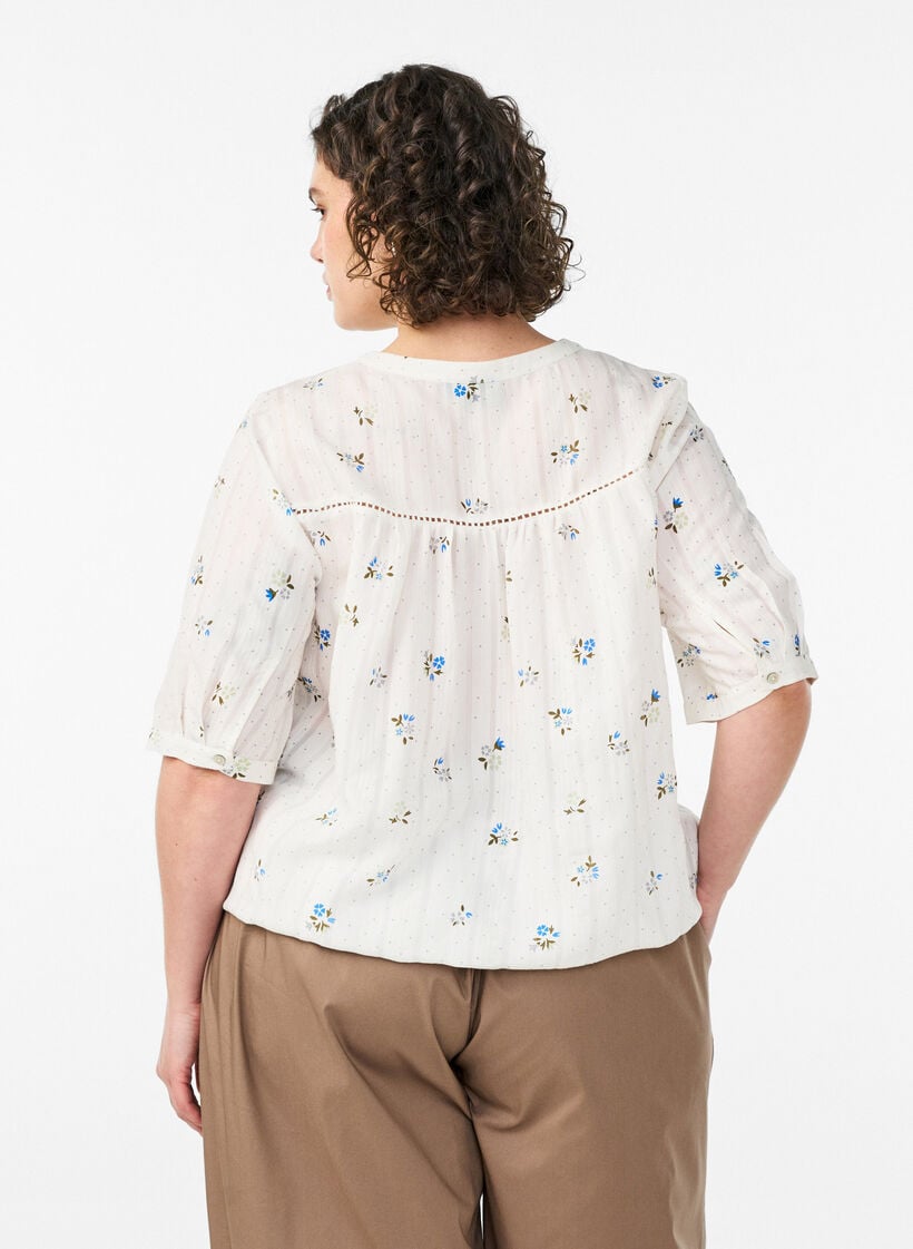 Pusero printill&auml; ja 1/2-hihoilla, Vanilja, Model image number 2