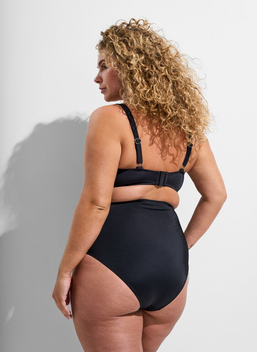 Korkeavy&ouml;t&auml;r&ouml;inen bikinialaosa, Musta, Model image number 1