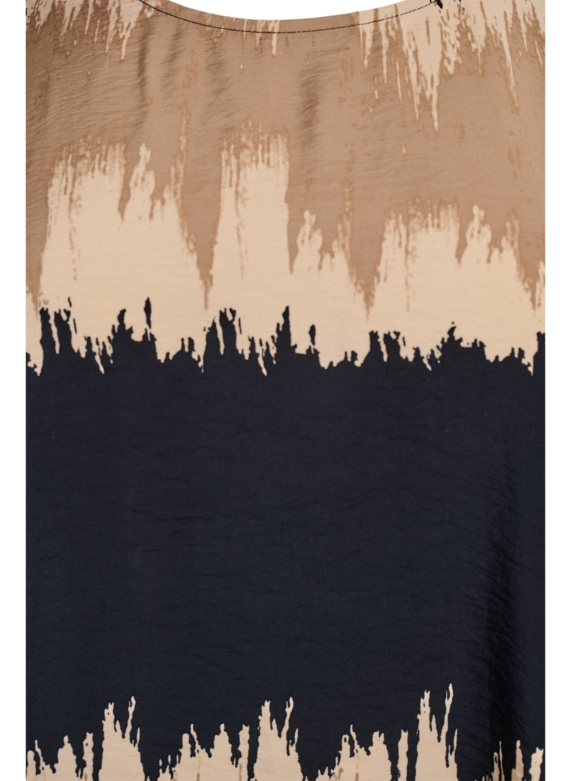 Zizzi Pusero, jossa on leve&auml;t hihat ja graafinen printti, Musta, Packshot image number 2