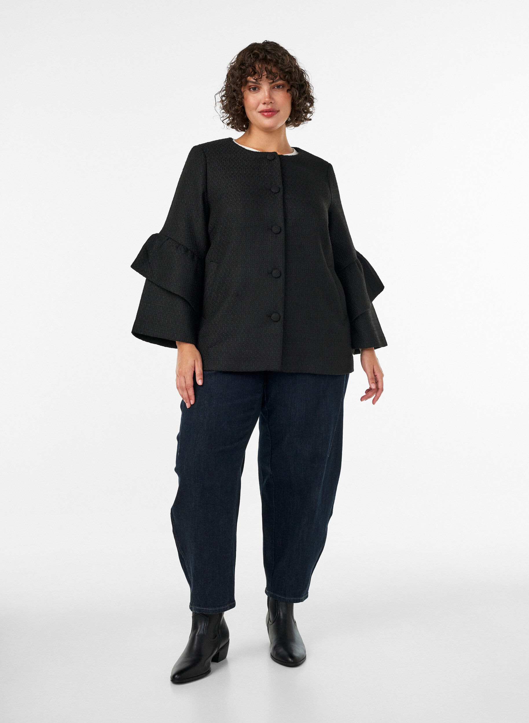 ZizziBoucl&eacute;-takki r&ouml;yhel&ouml;yksityiskohdilla, Musta, Model image number 1