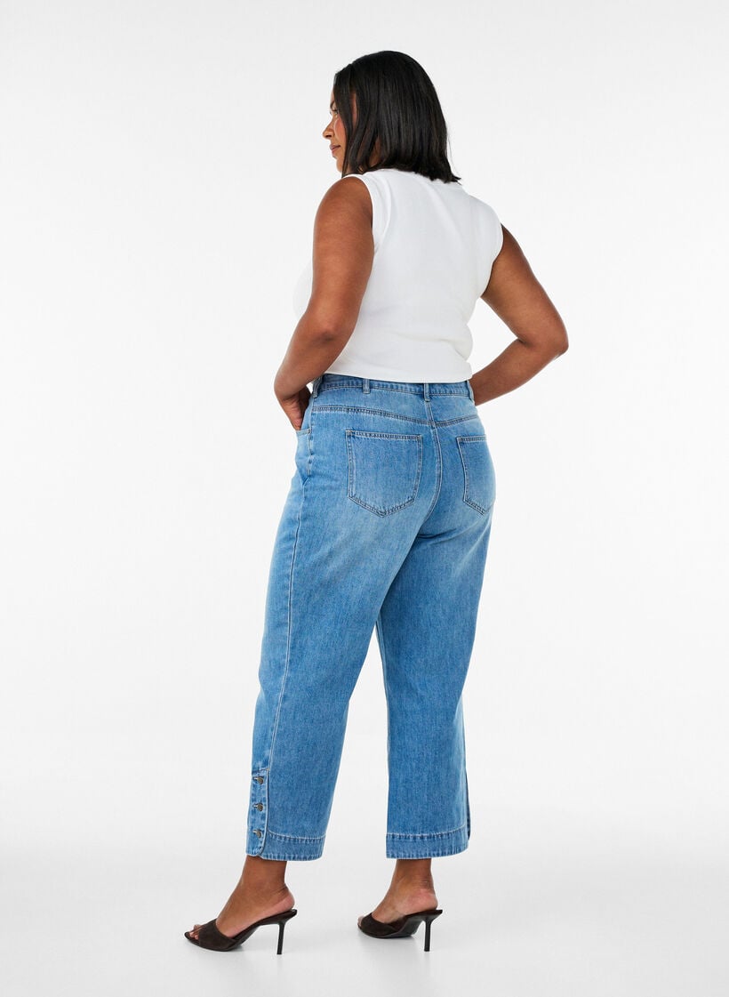 Cropped Kiana -farkut suoralla istuvuudella ja nappiyksityiskohdilla, Sininen, Model image number 1