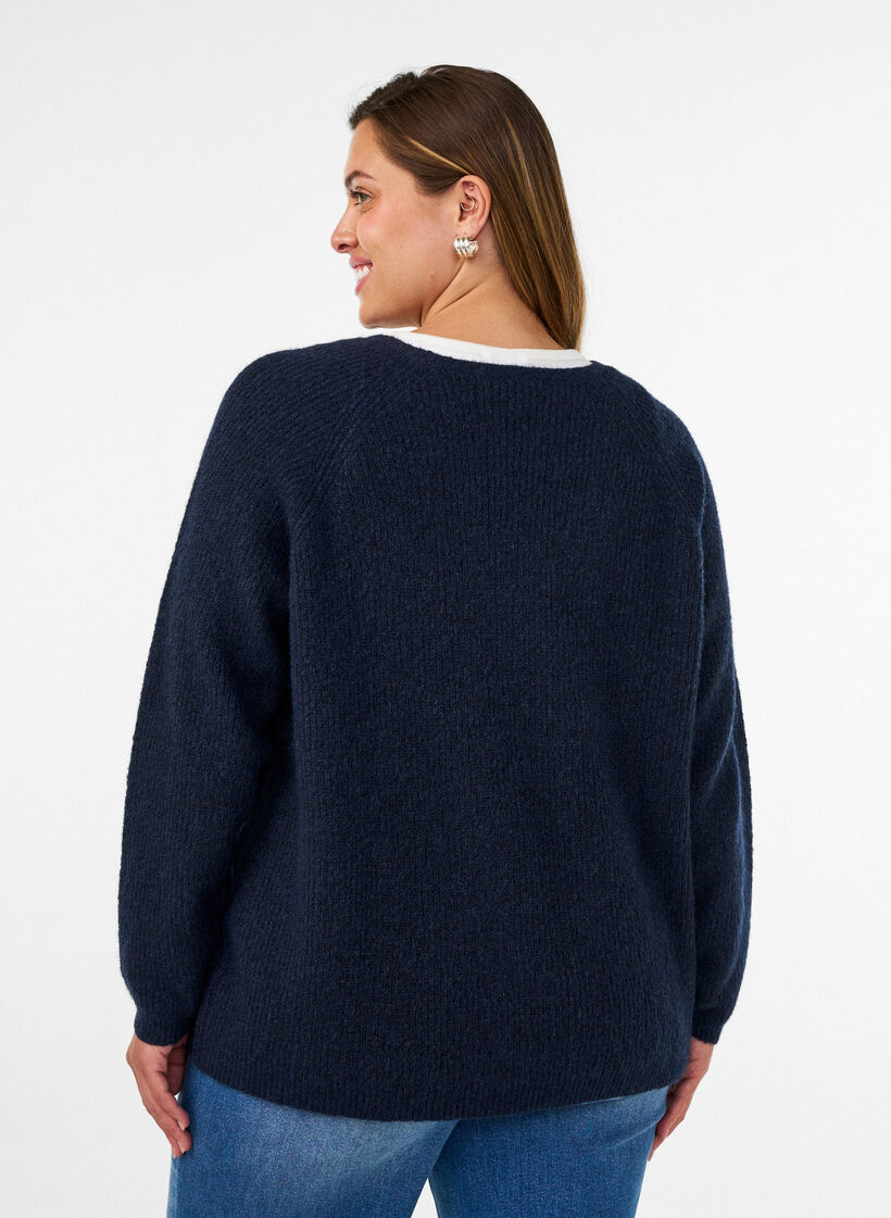 Neulepusero v-p&auml;&auml;ntiell&auml; ja raglanhihoilla, Sininen, Model image number 2