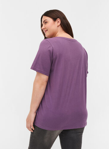 T-paita ekologisesta puuvillasta v-aukolla, Vintage Violet, Model image number 1