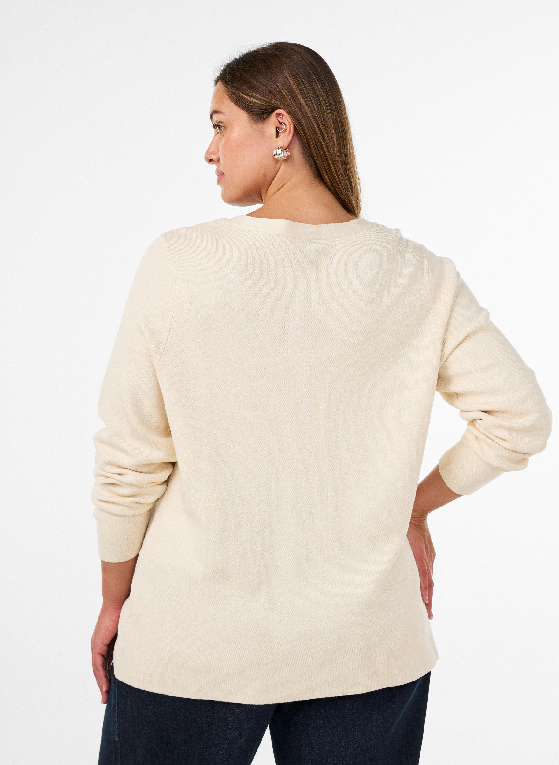 ZizziHienoneuloksinen neuletakki koristeellisilla napeilla, Vanilja, Model image number 2