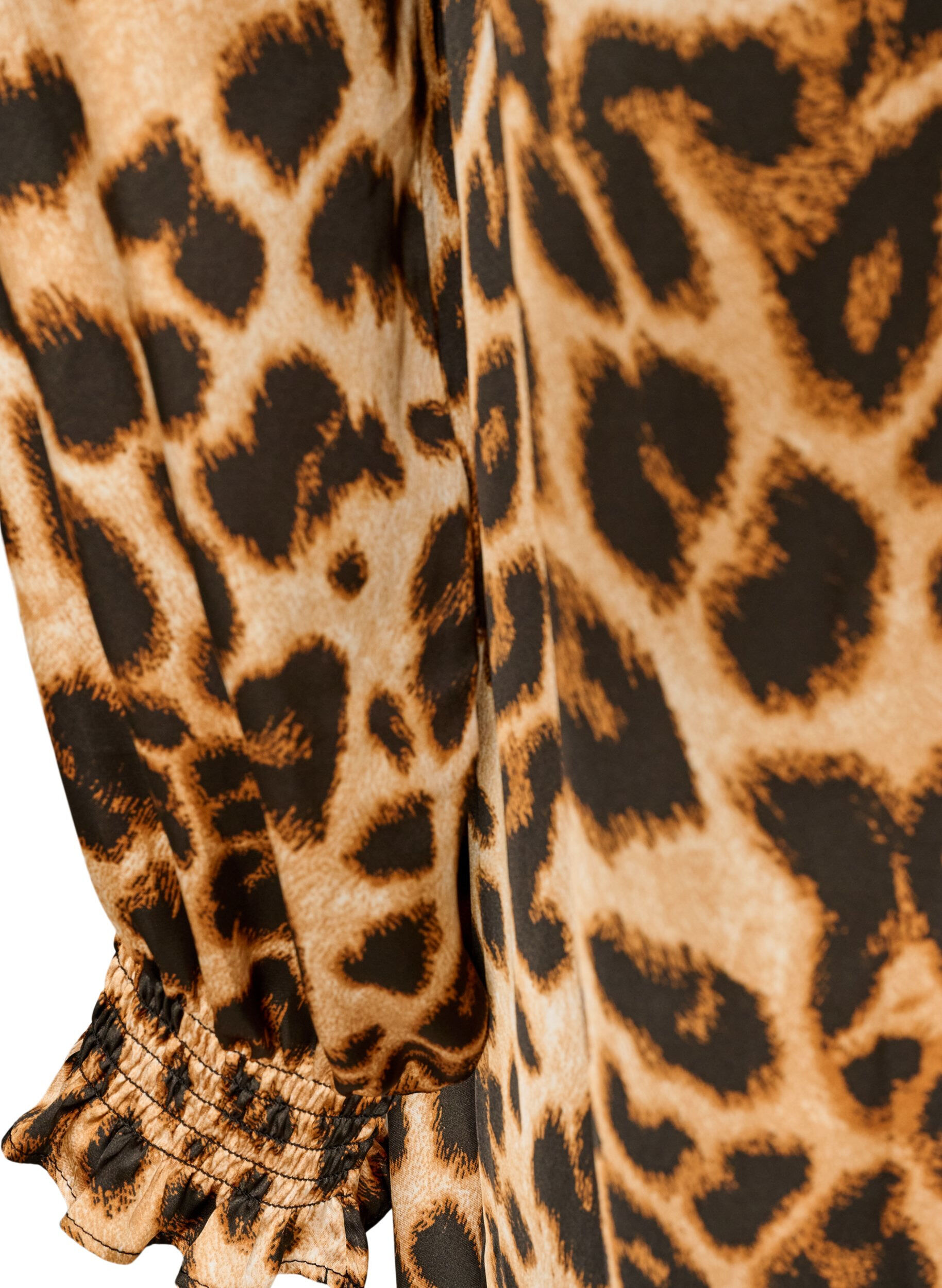 ZizziMekko leopardikuosilla ja r&ouml;yhel&ouml;yksityiskohdilla, Ruskea, Packshot image number 4