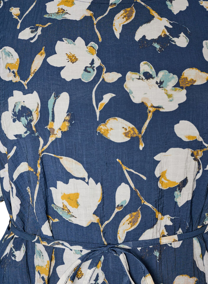 Nilkkapituinen mekko, jossa on hulmuavat hihat ja solmittava vy&ouml;t&auml;r&ouml;, Sininen, Packshot image number 2