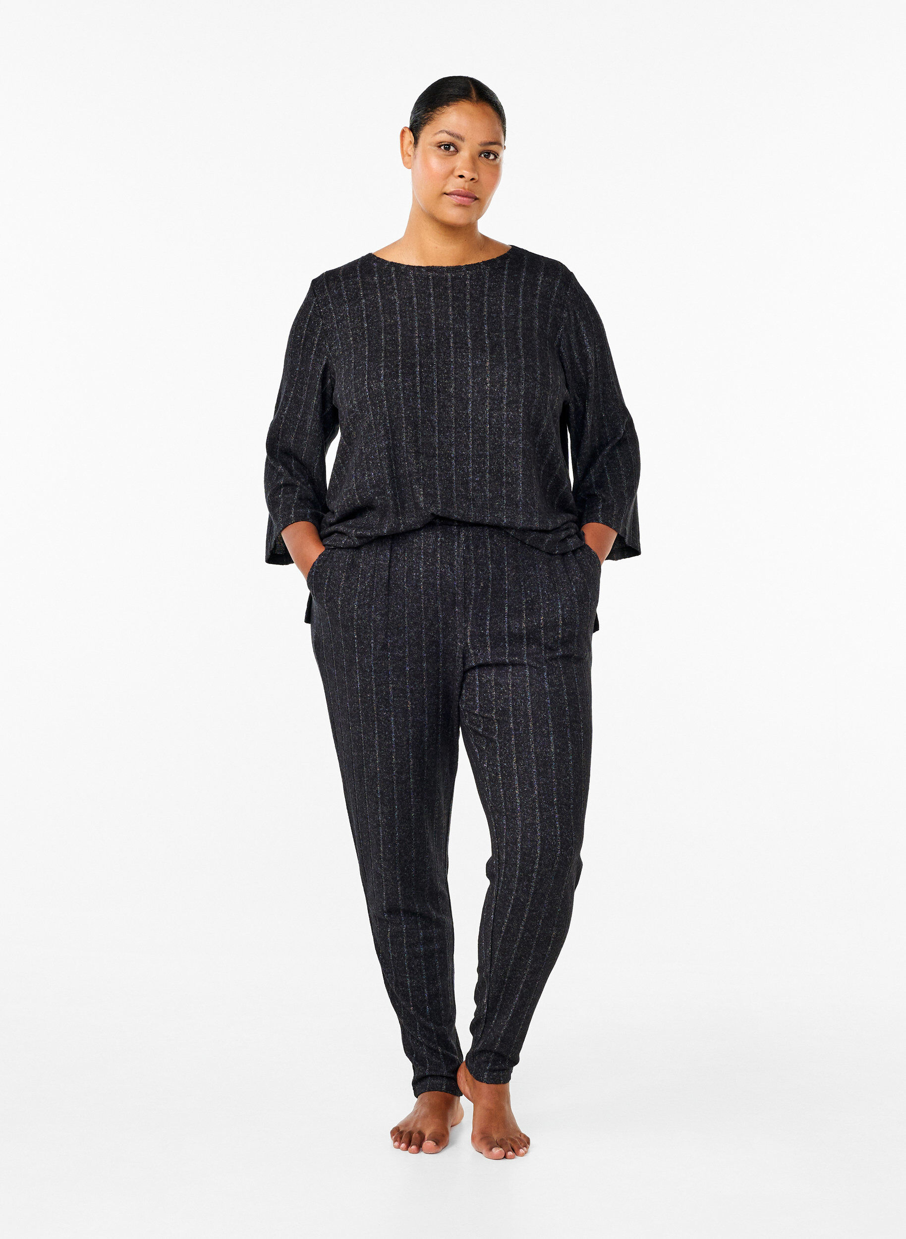 Zizzi Melange-pusero 3/4-hihoilla, Musta, Model image number 1