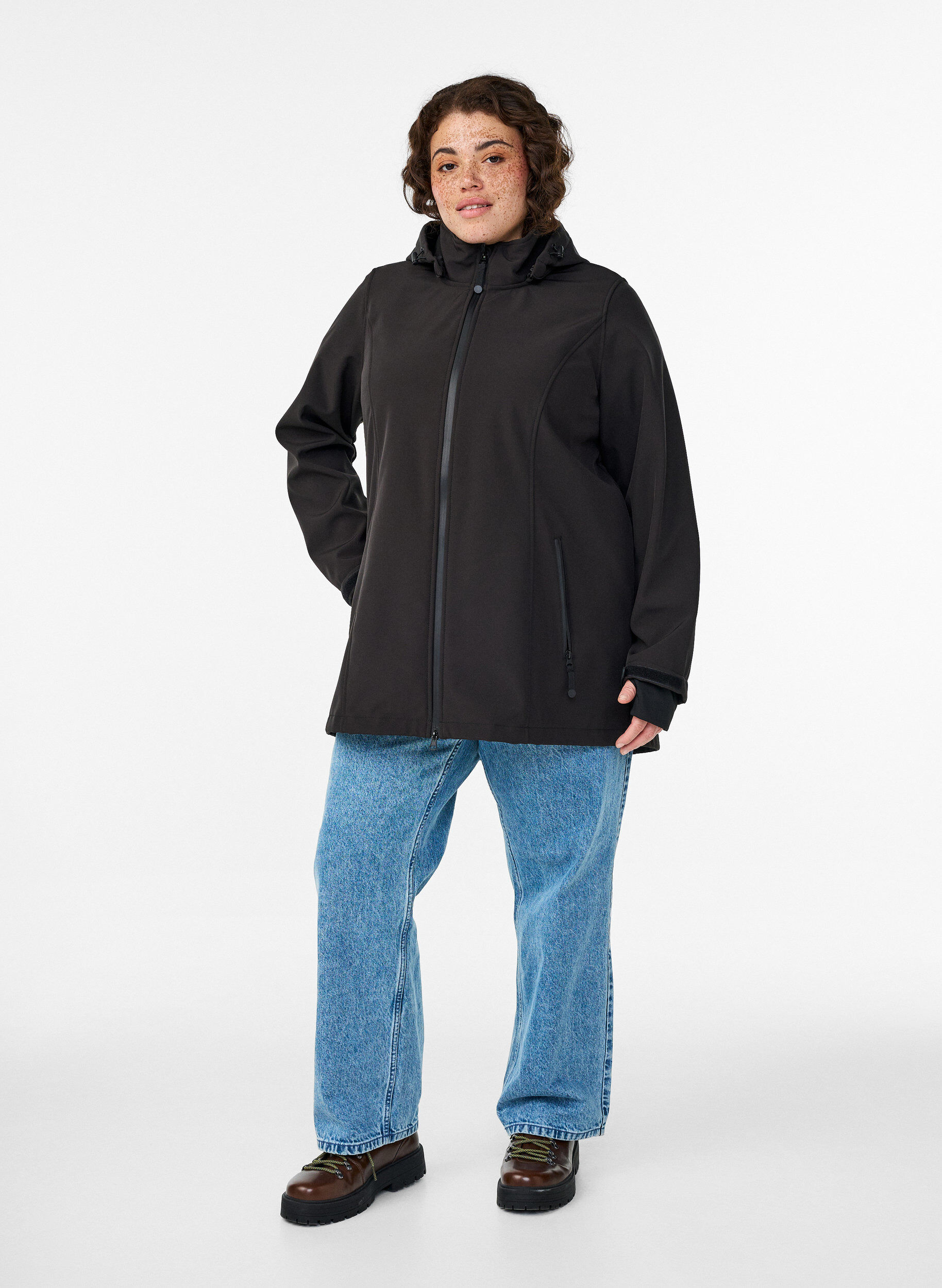 ZizziLyhyt softshell-takki irrotettavalla hupulla, Musta, Model image number 1