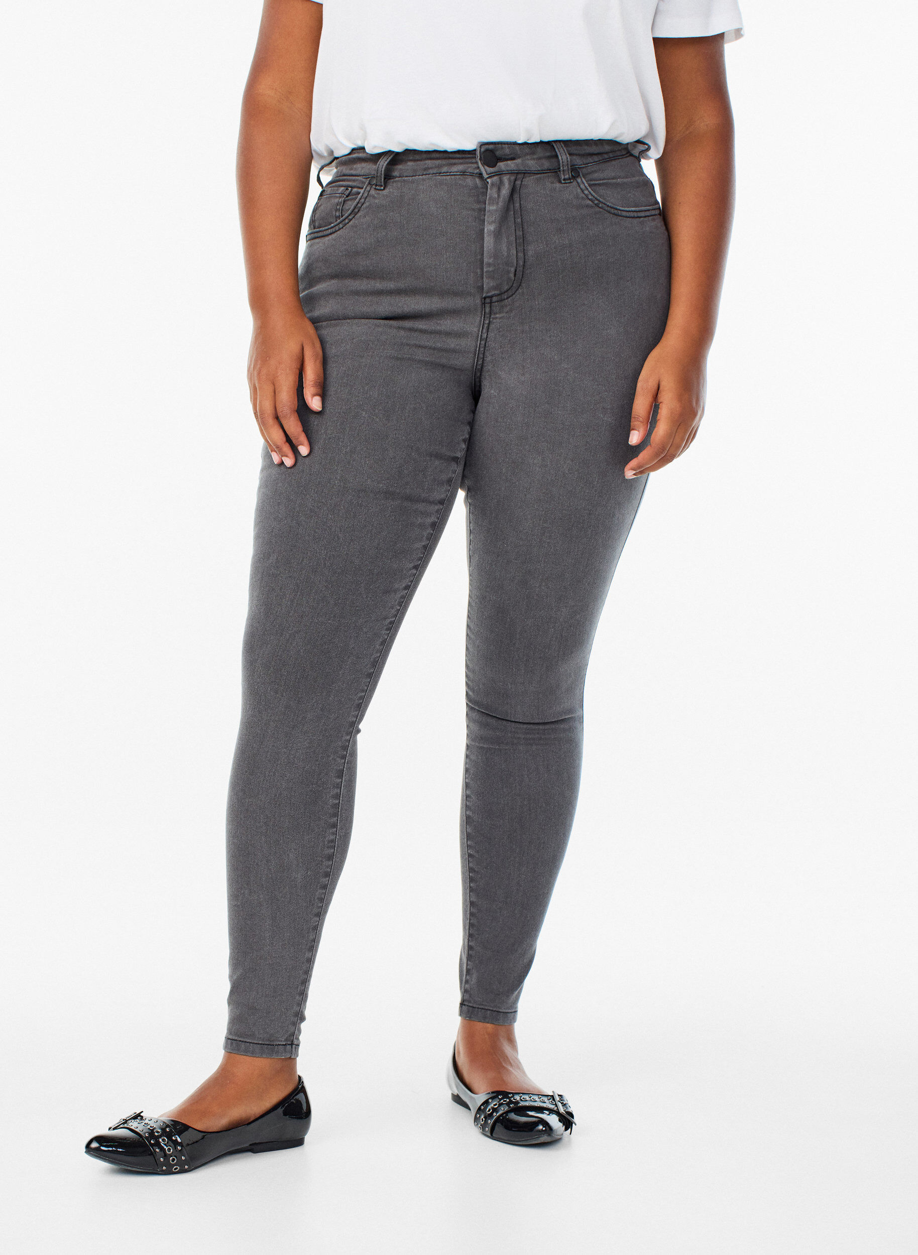 ZizziAmy korkea vy&ouml;t&auml;r&ouml;iset super slim fit -farkut, Harmaa, Model image number 2