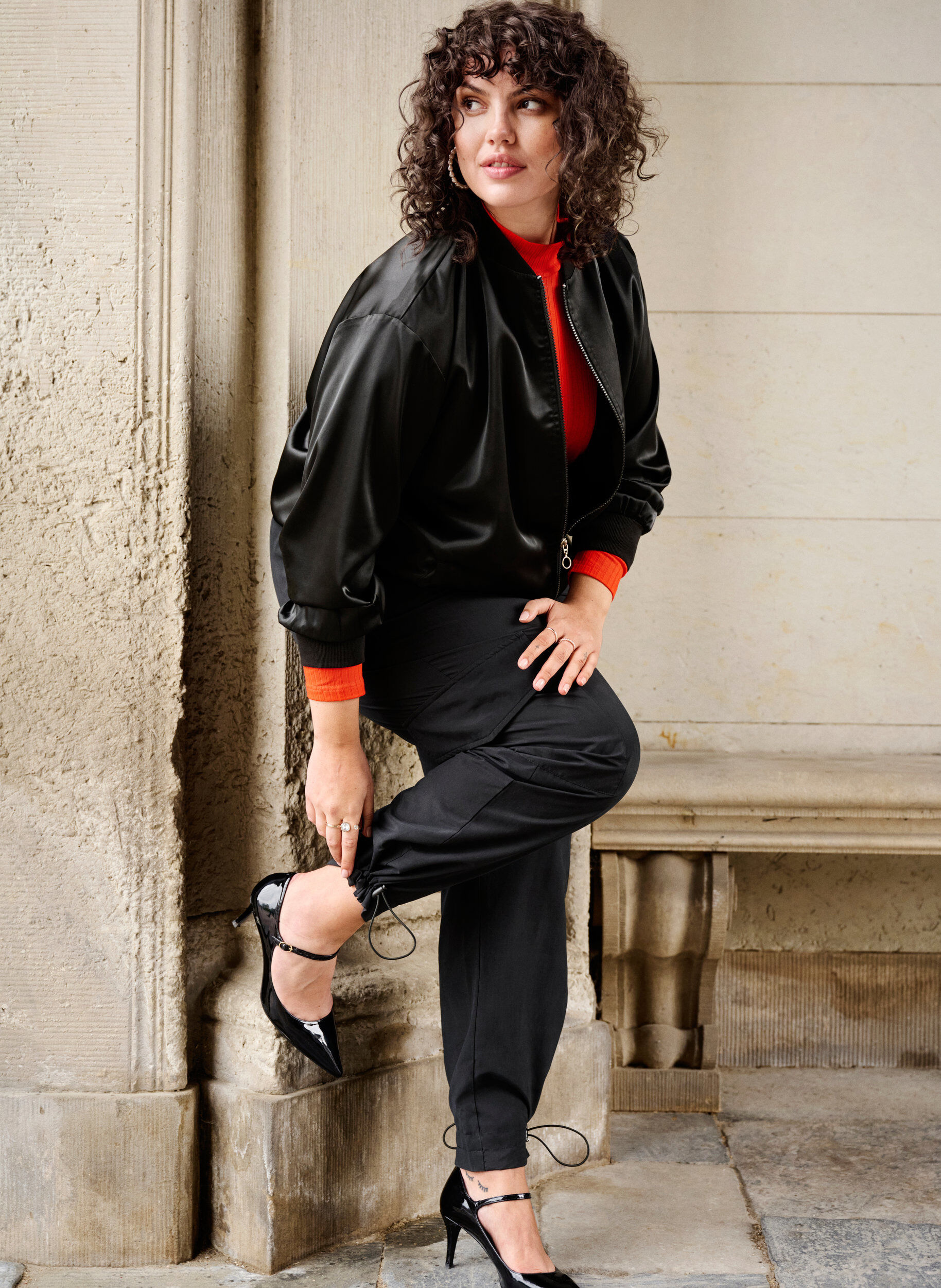 Zizzi Bombertakki vetoketjulla ja nauhoilla, Black, Image image number 1