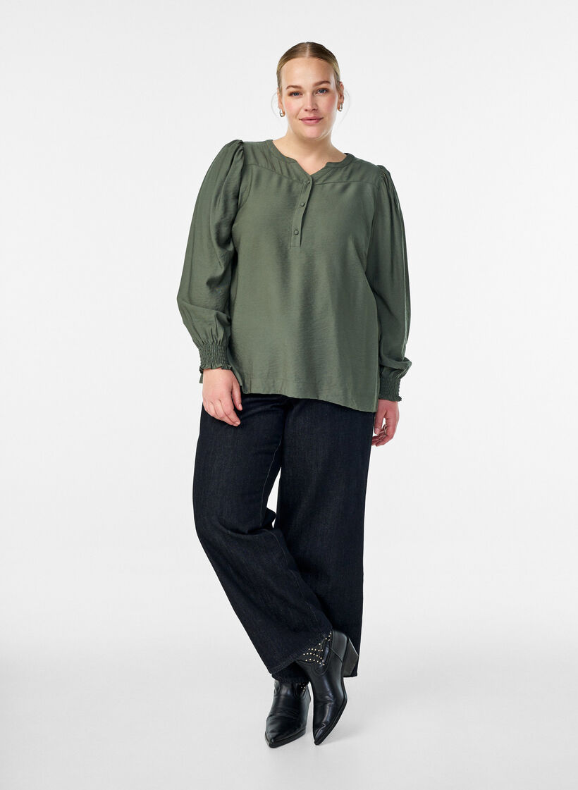 Viskoosipusero smock-yksityiskohdilla ja rypyill&auml;, Vihre&auml;, Model image number 1