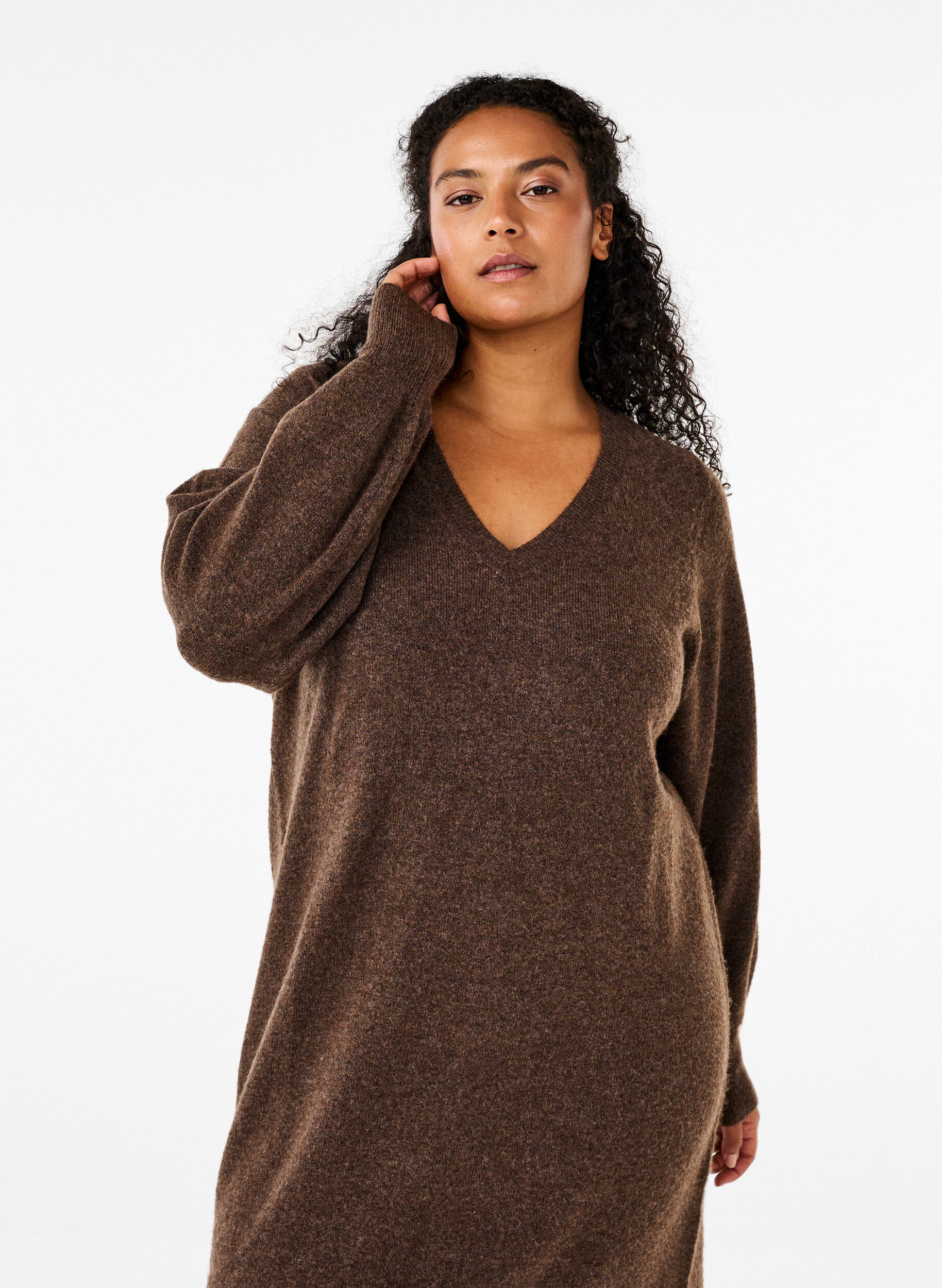 ZizziPitk&auml;hihainen neulemekko, jossa on V-p&auml;&auml;ntie, Ruskea, Model image number 2