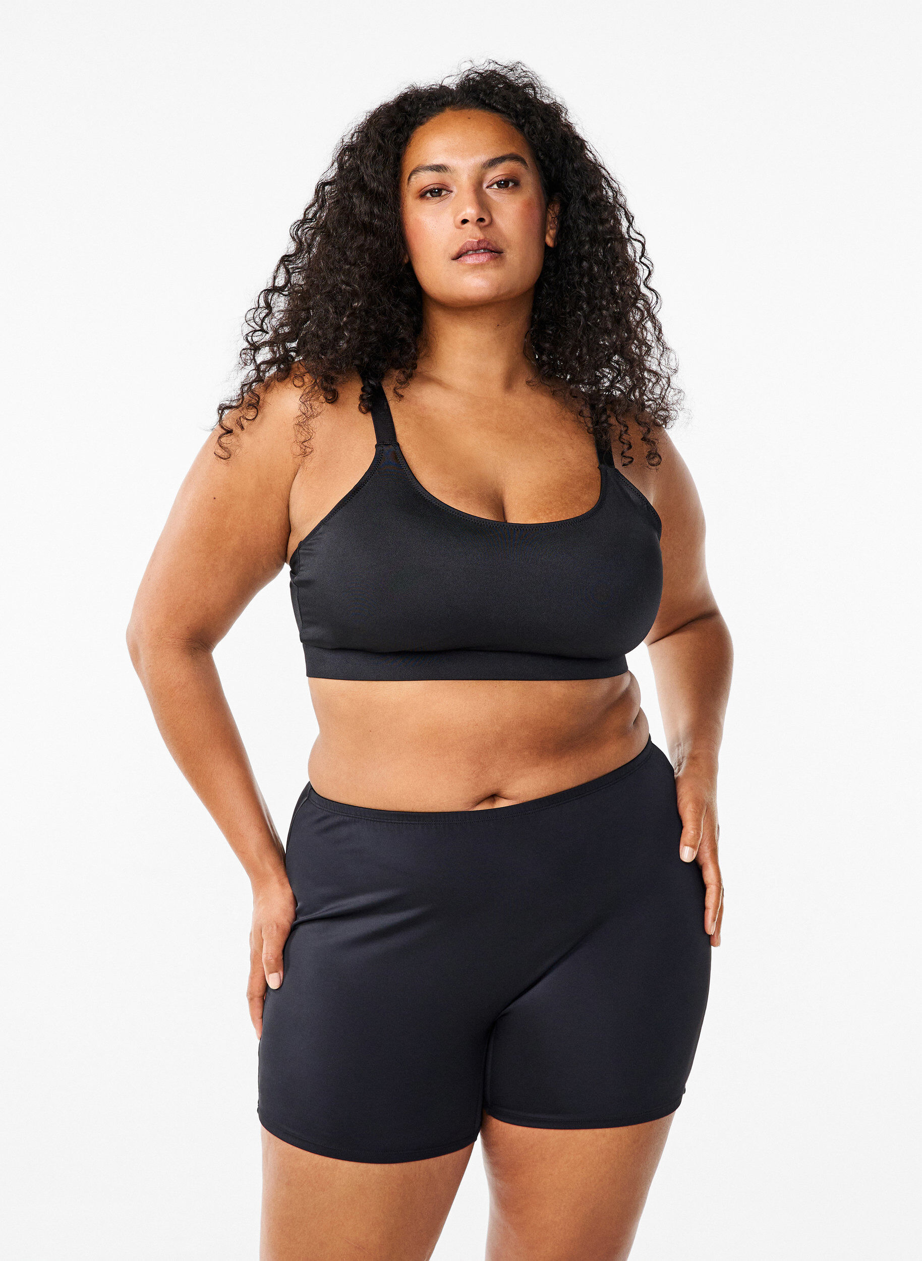 Zizzi Bikinishortsit, Musta, Model image number 0