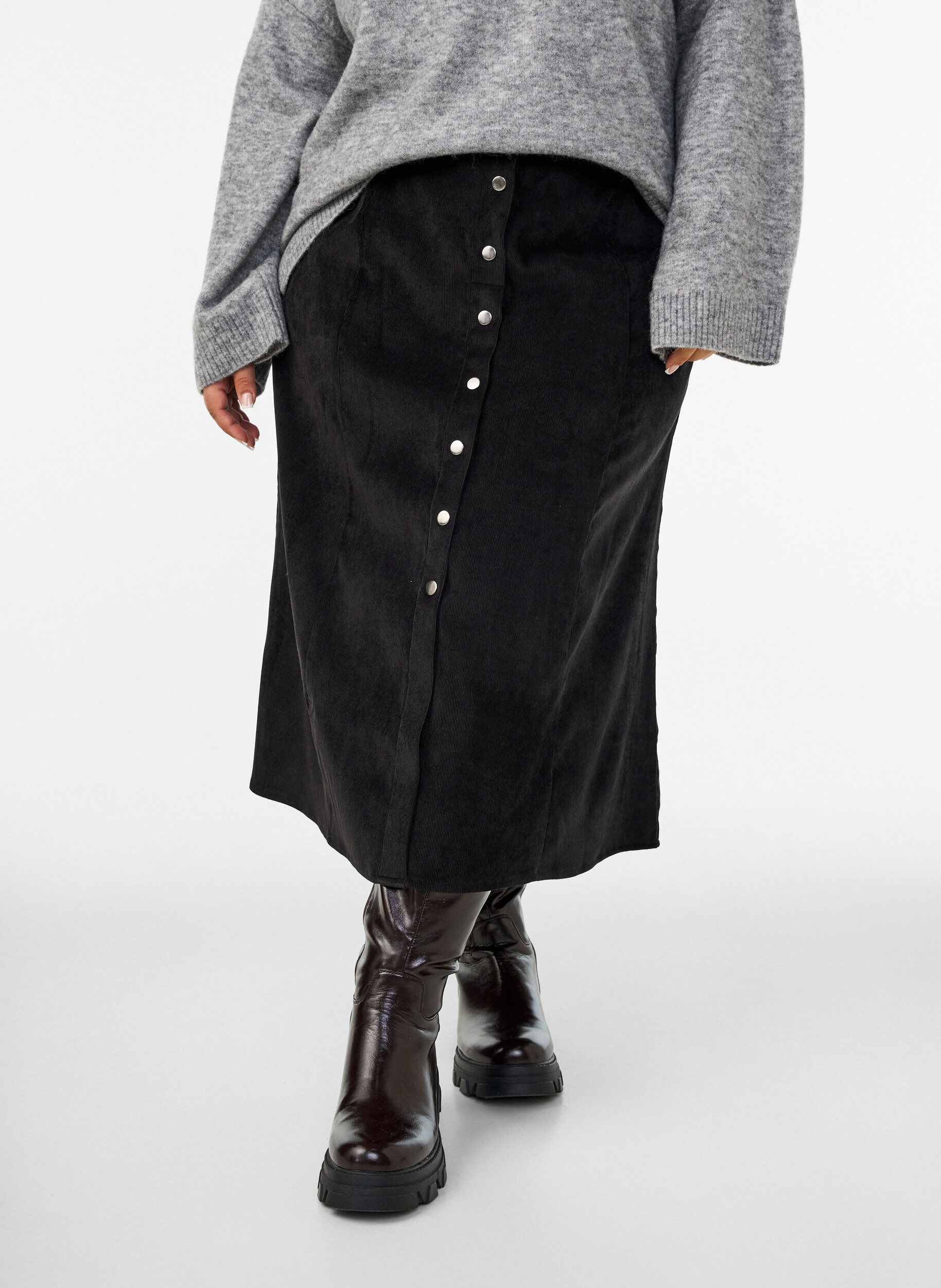 ZizziA-linjainen velourhame napeilla, Musta, Model image number 3