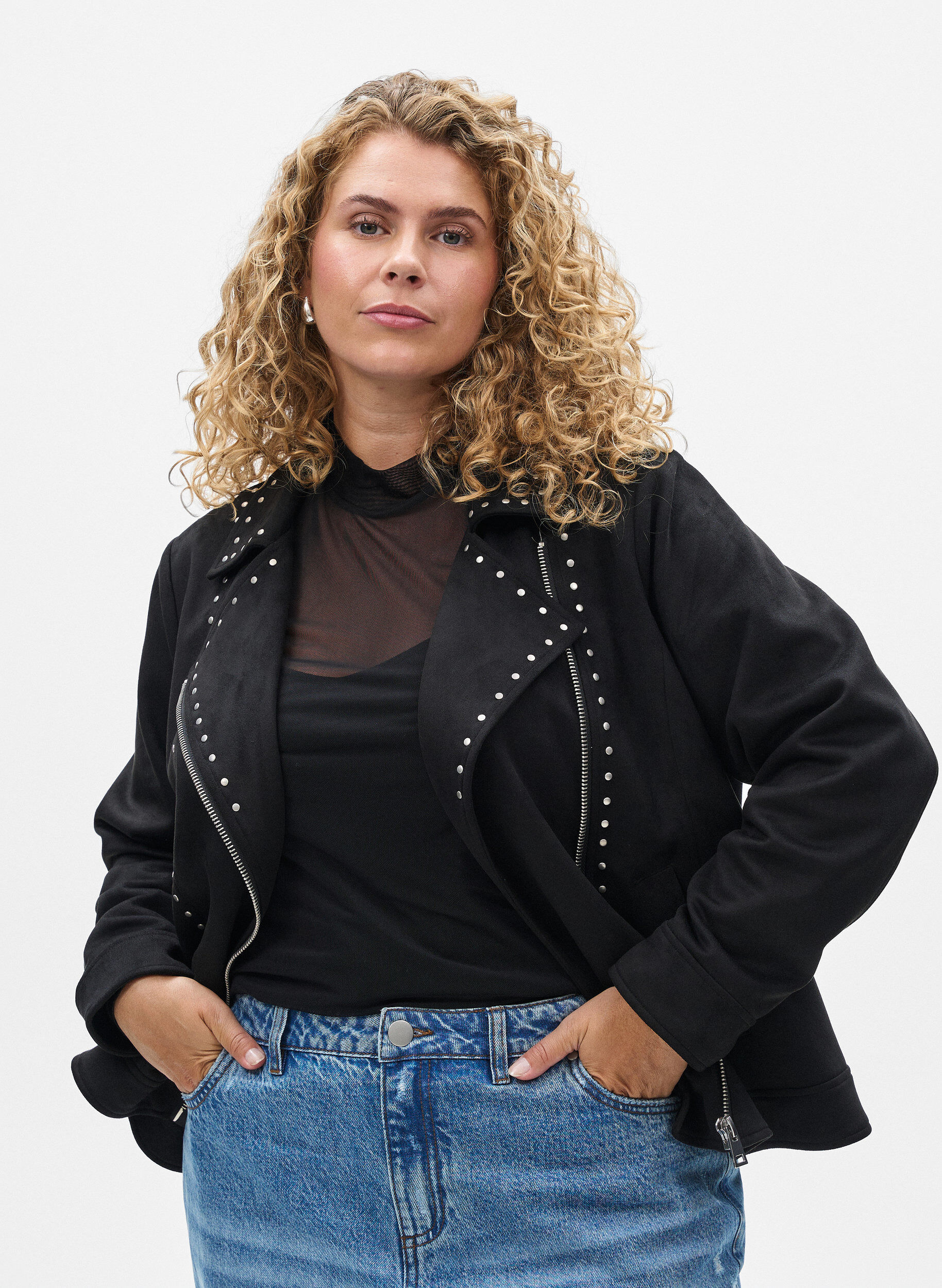 Keinonahkainen biker-takki niiteill&auml;, Musta, Model