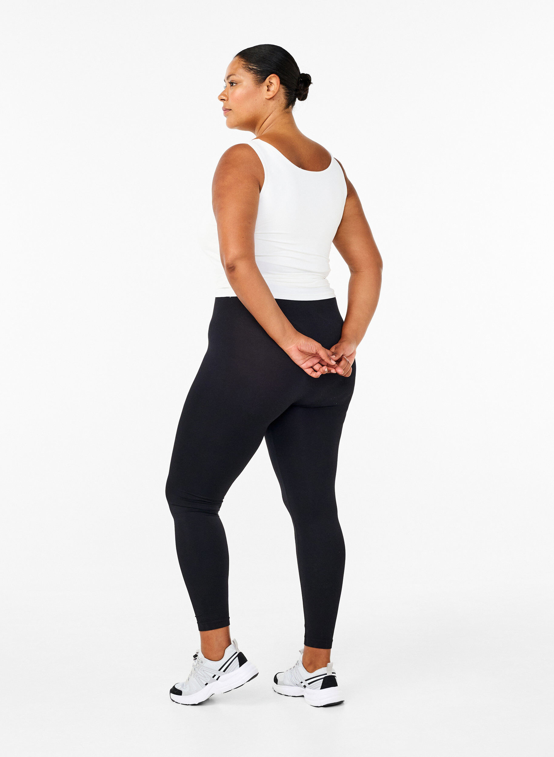 ZizziSaumattomat perusleggingsit, Musta, Model image number 2