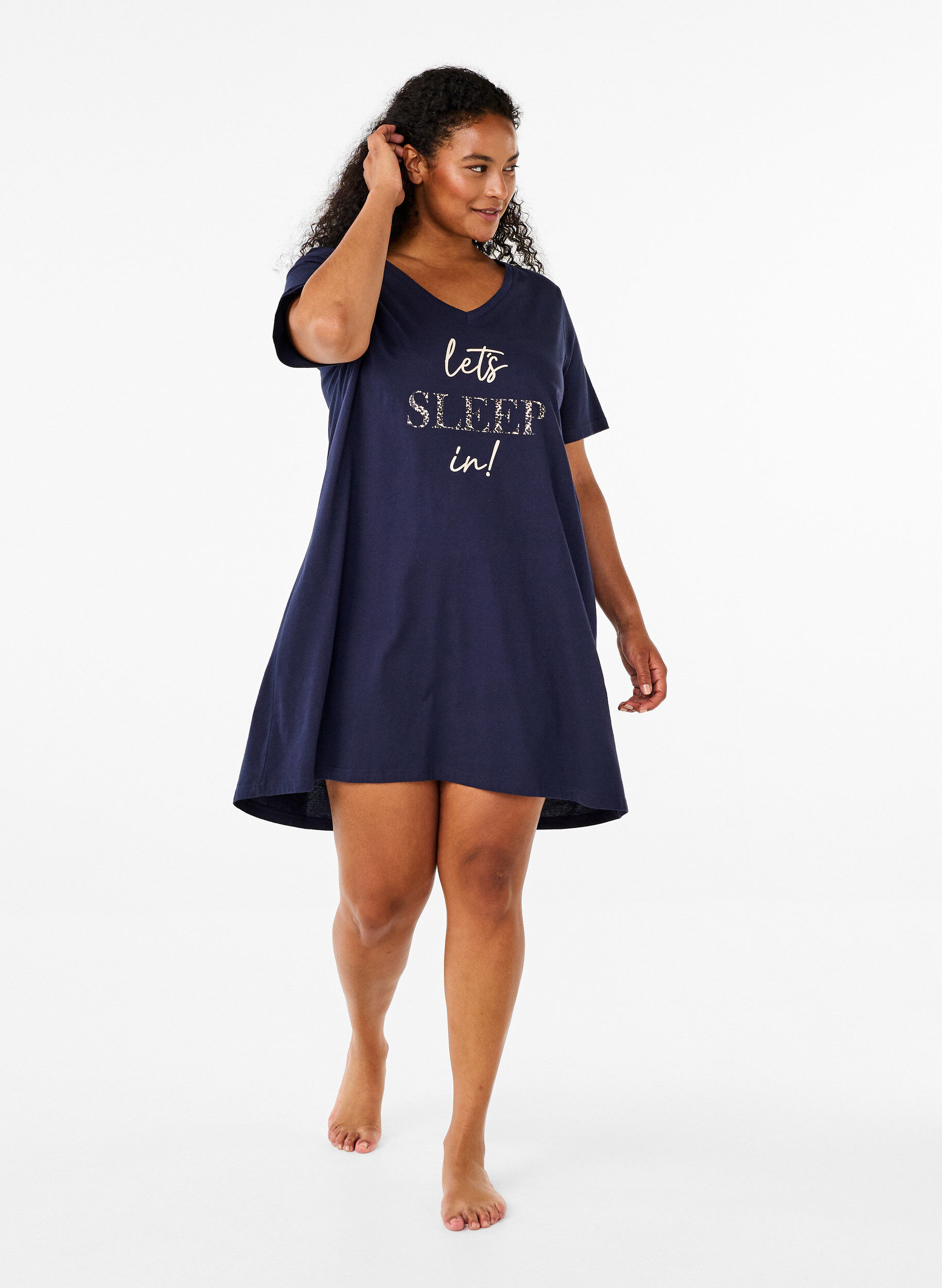 Zizzi Luomupuuvillasta valmistettu v-aukkoinen y&ouml;paita, Sininen, Model image number 1