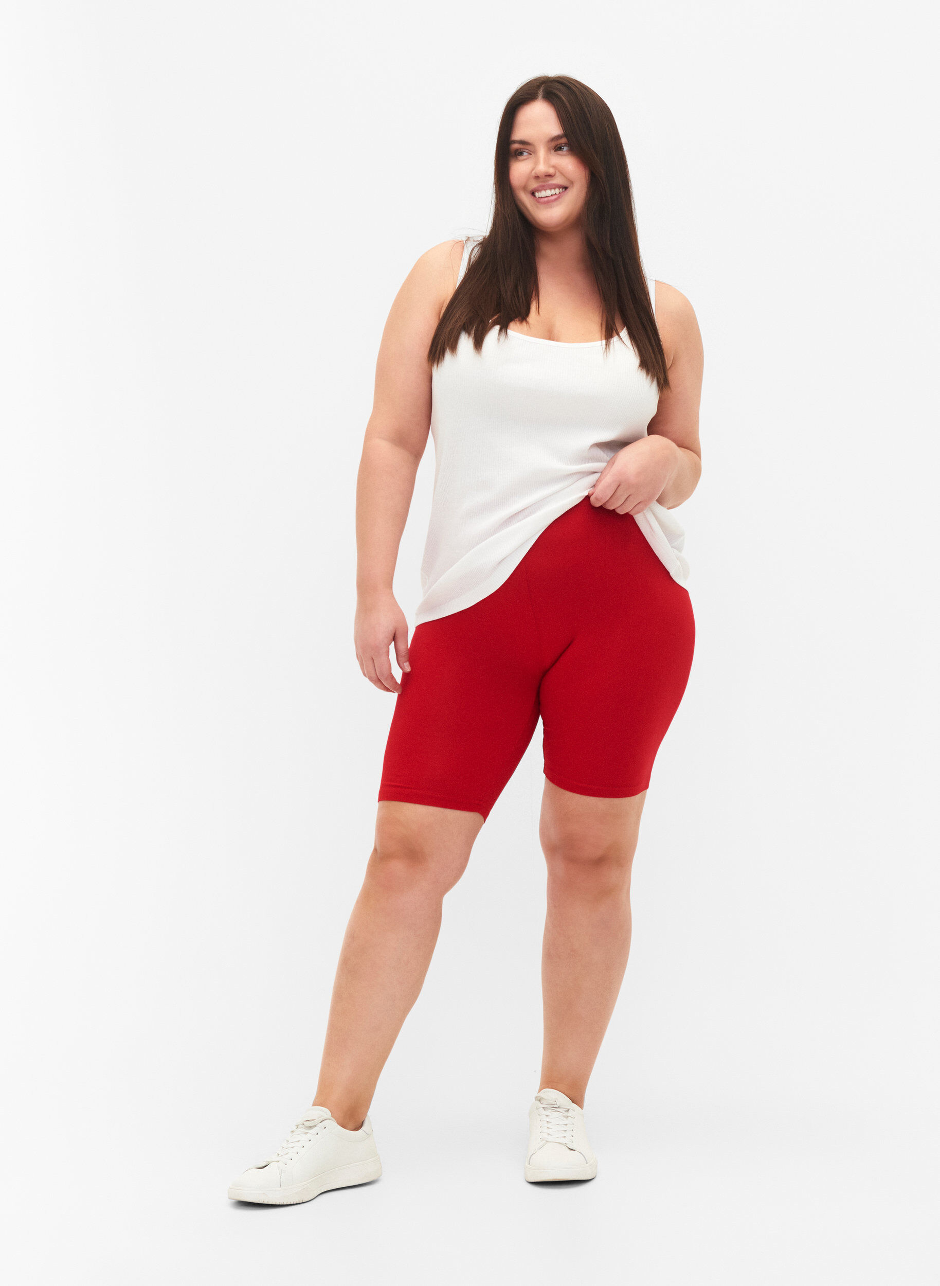 ZizziYksiv&auml;riset perus py&ouml;r&auml;ilyshortsit , Punainen, Model image number 1