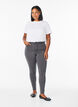 Amy korkea vy&ouml;t&auml;r&ouml;iset super slim fit -farkut, Harmaa, Model image number 0