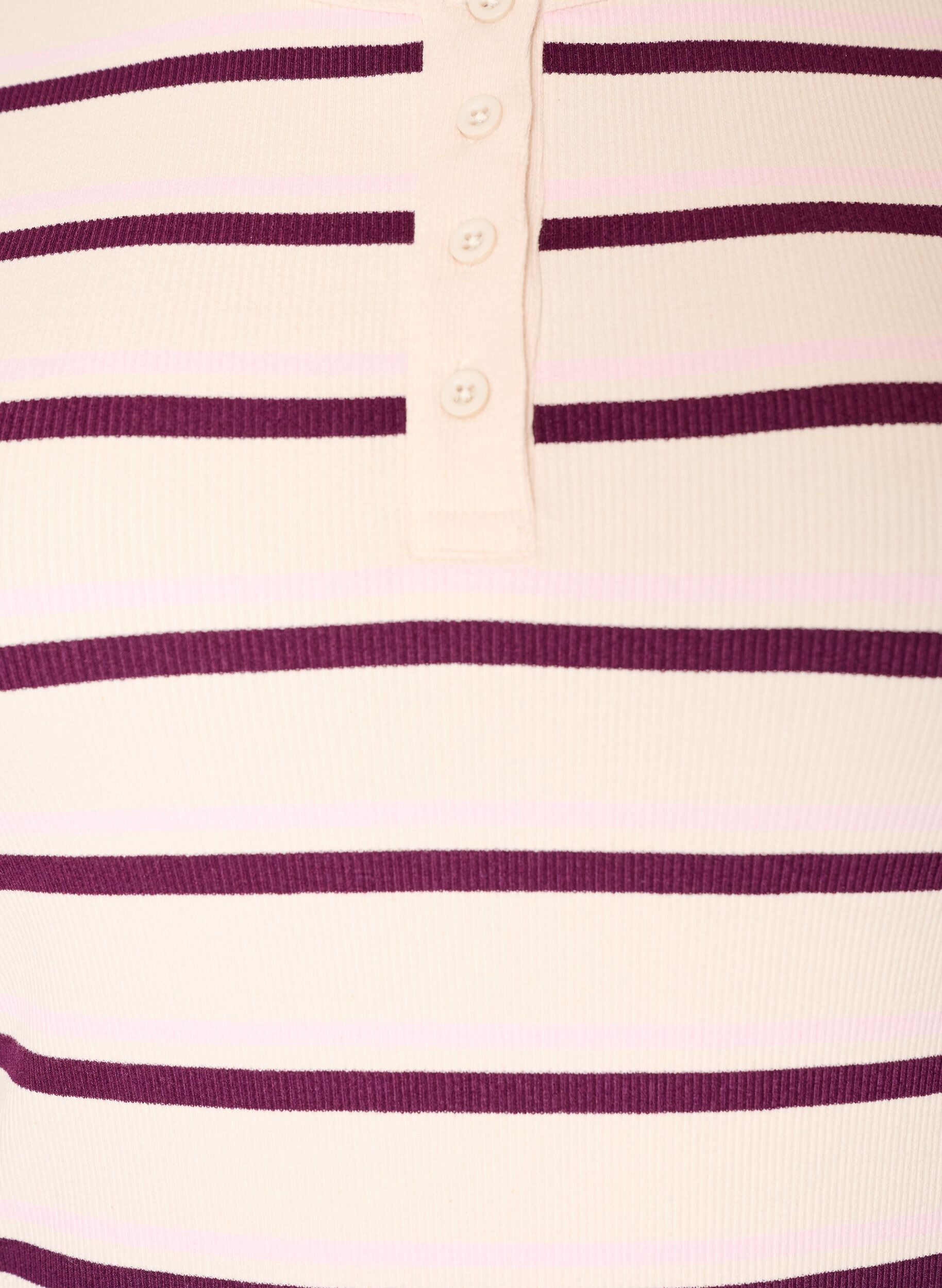 ZizziRaitakuosinen ribattu T-paita nappiyksityiskohdalla, Violetti, Packshot image number 2