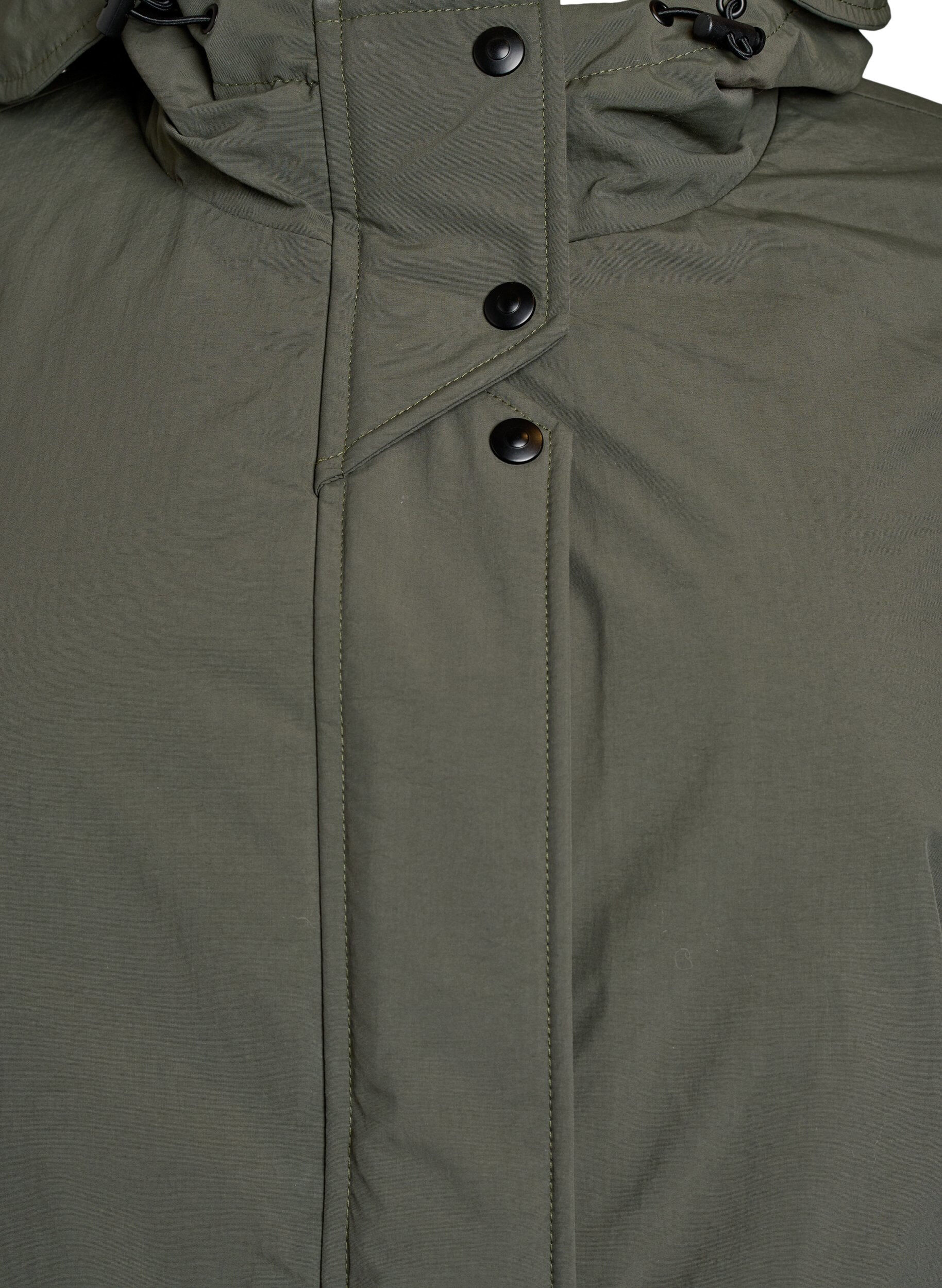 Zizzi Parkatakki hupulla ja s&auml;&auml;dett&auml;v&auml;ll&auml; vy&ouml;t&auml;r&ouml;ll&auml;, Vihre&auml;, Packshot image number 2