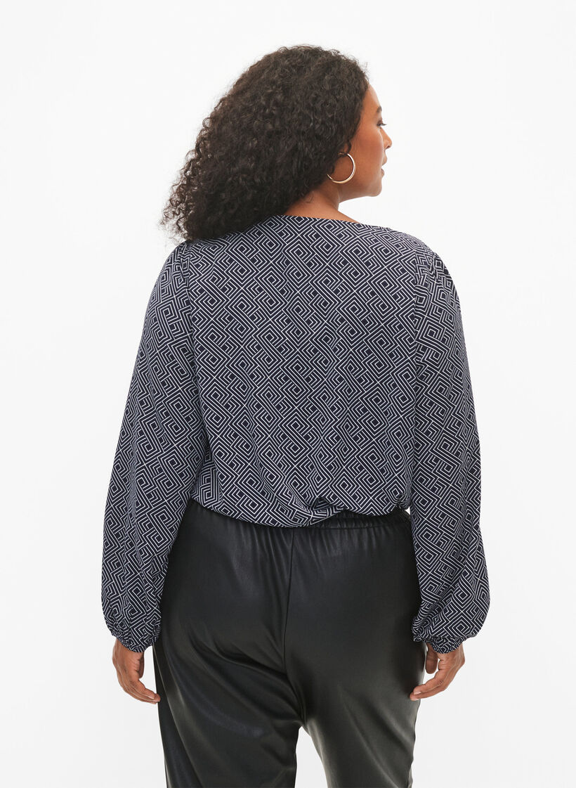 Paitapusero, jossa on v-pääntie ja kuvio, Navy Graphic AOP, Model image number 1