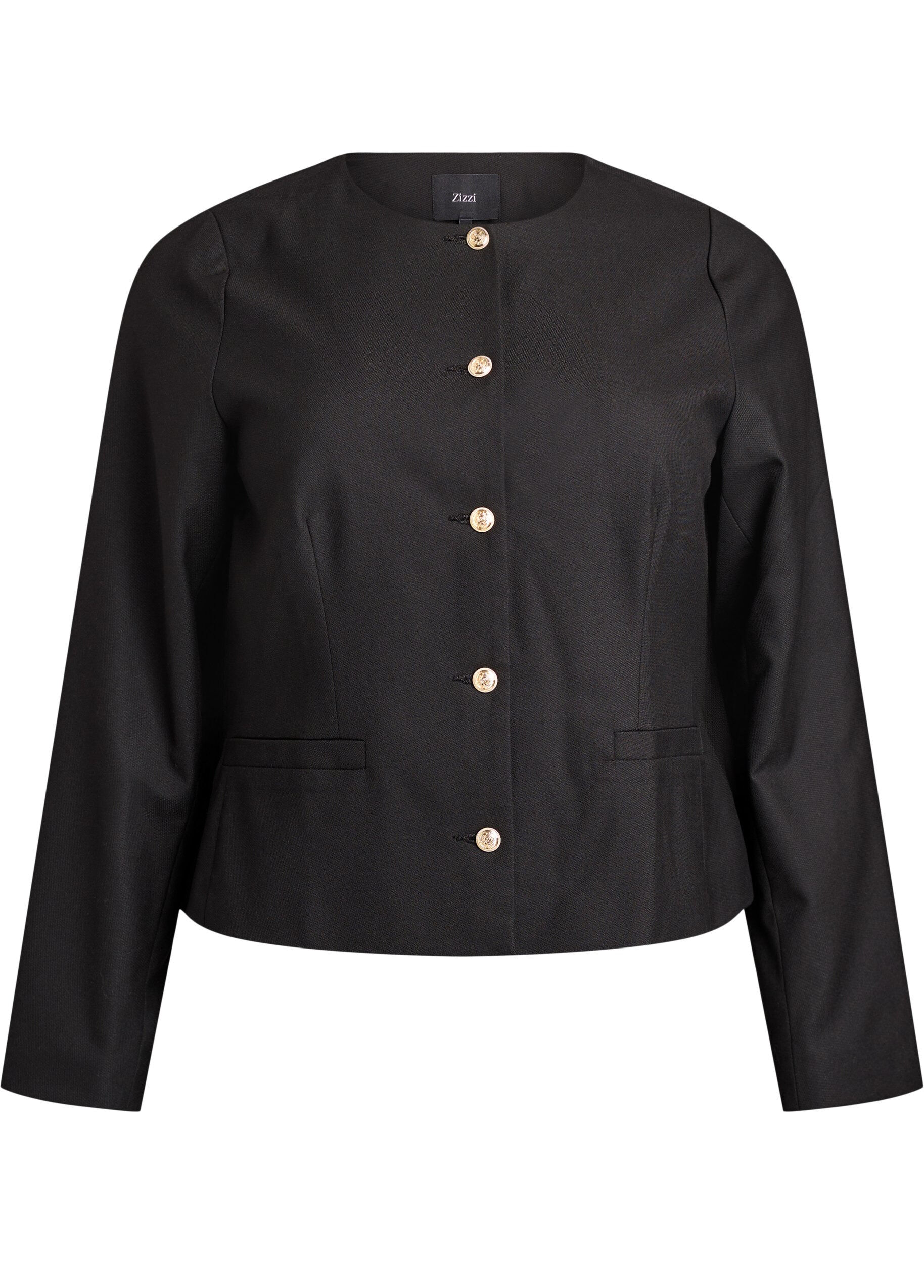 Lyhyt takki kultaisilla napeilla