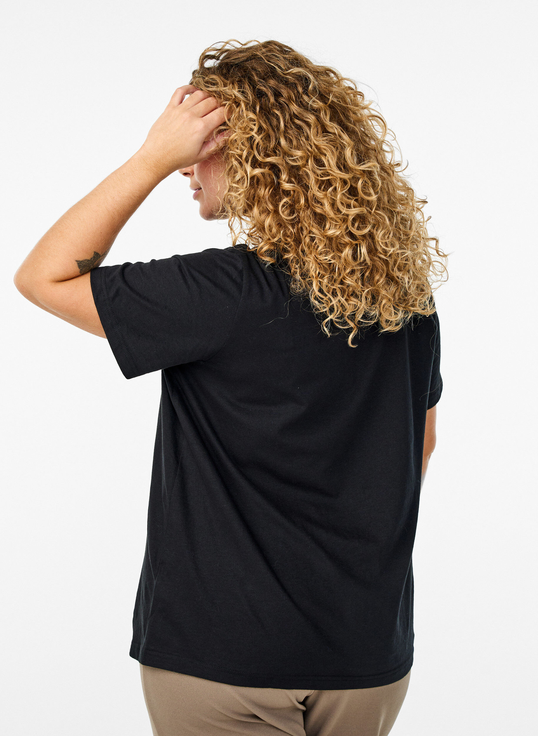 Zizzi FLASH - T-paita printill&auml;, Musta, Model image number 2