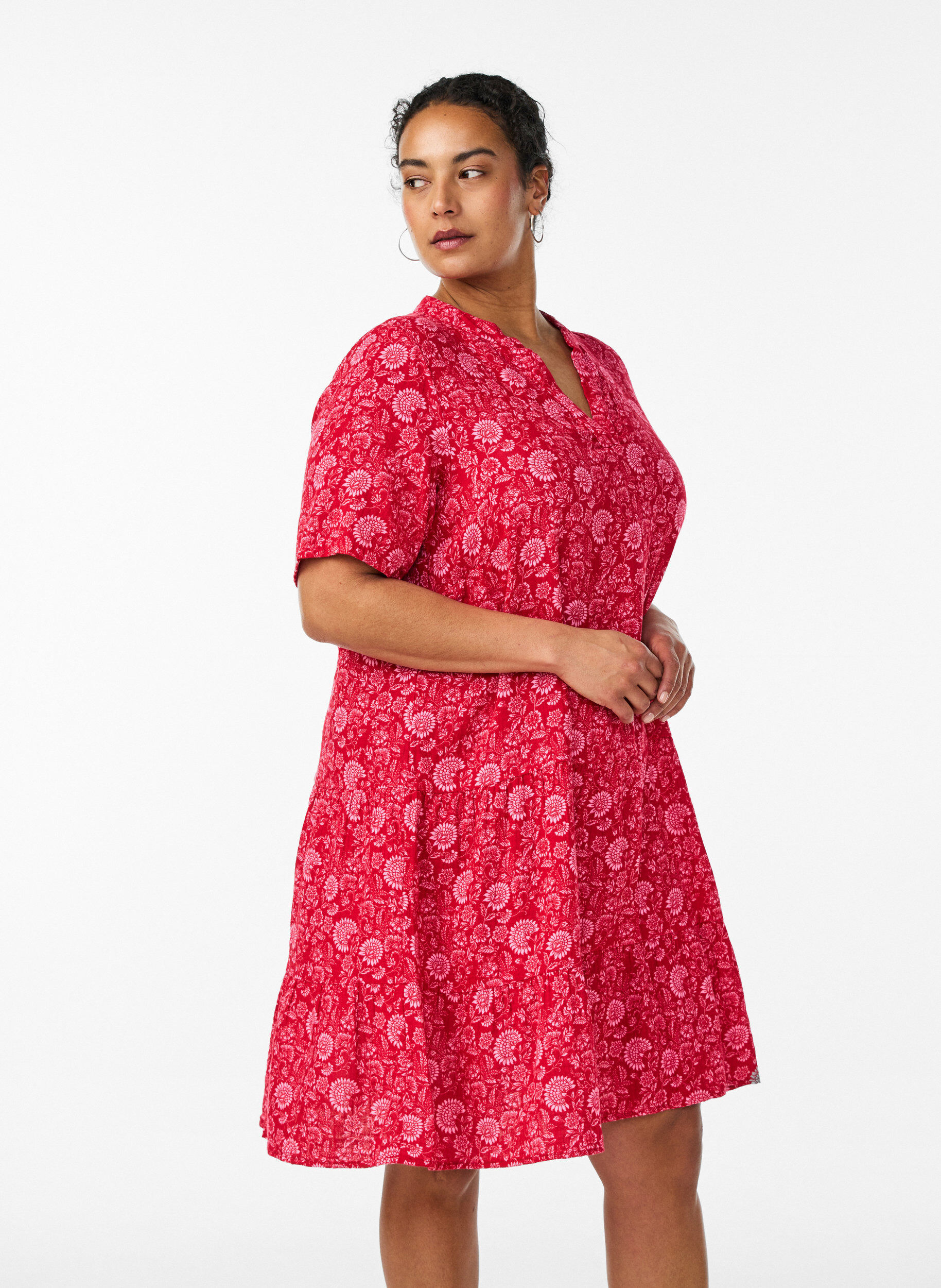 Lyhyt A-linjainen mekko puuvillamusliinista, Punainen, Model