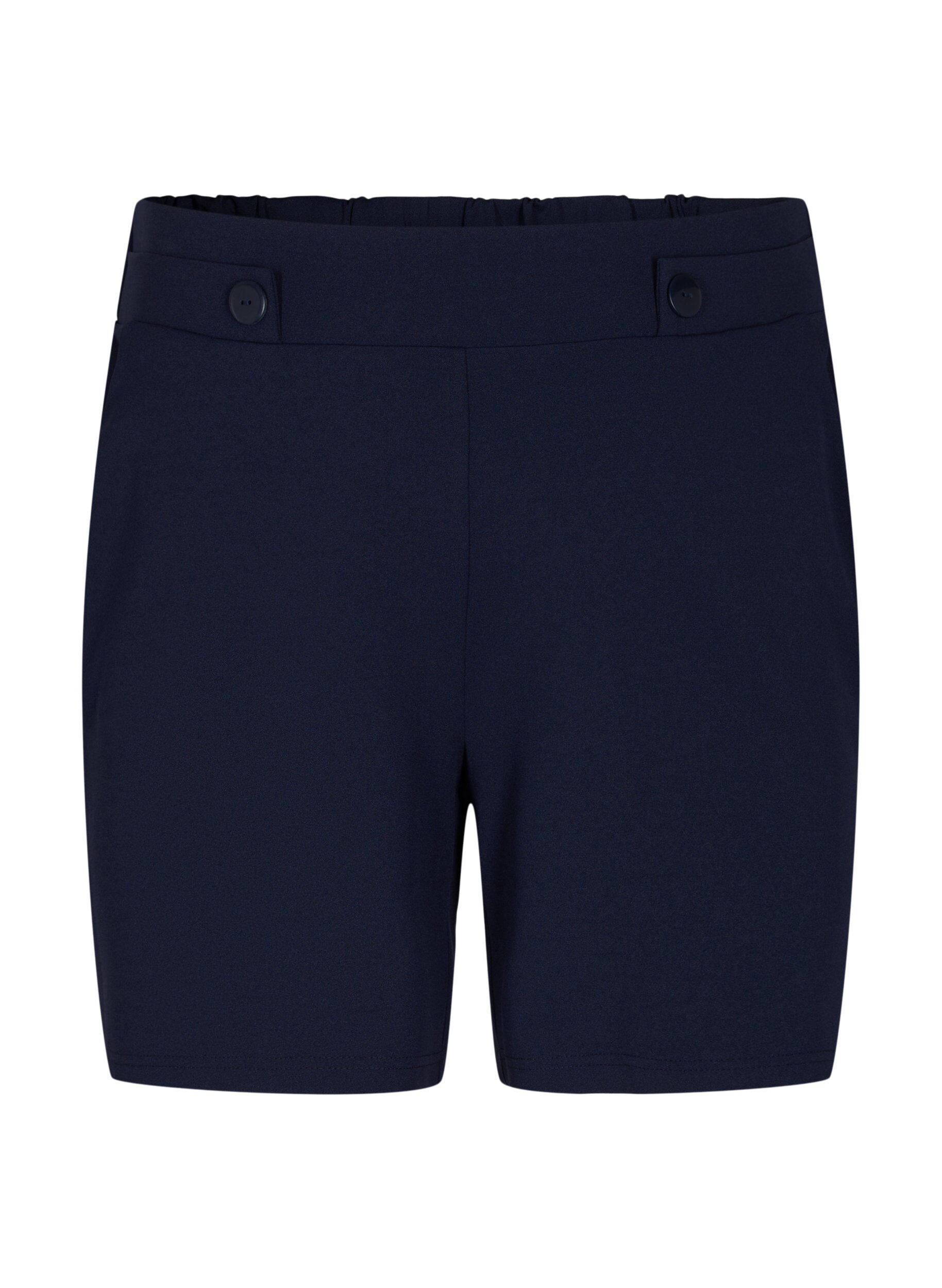 V&auml;lj&auml;t shortsit taskuilla