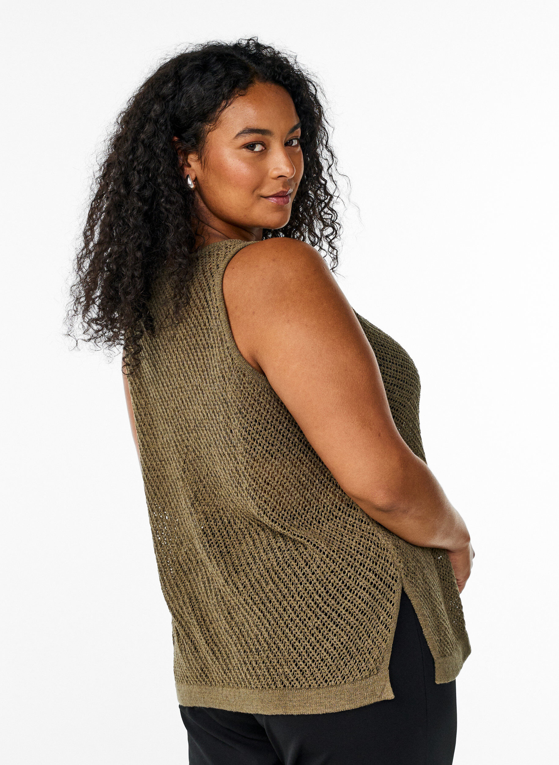 Zizzi FLASH - Hihaton neuletoppi v-kauluksella, Vihre&auml;, Model image number 2