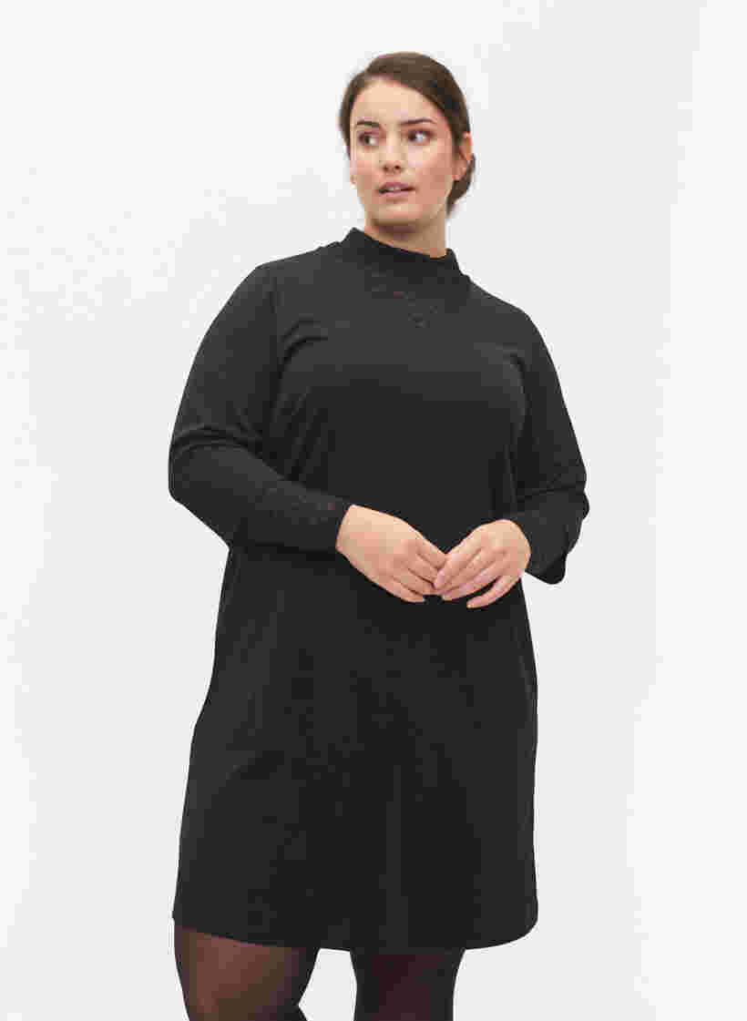 Yksivärinen mekko v-pääntiellä ja 3/4-hihoilla, Black, Model image number 0
