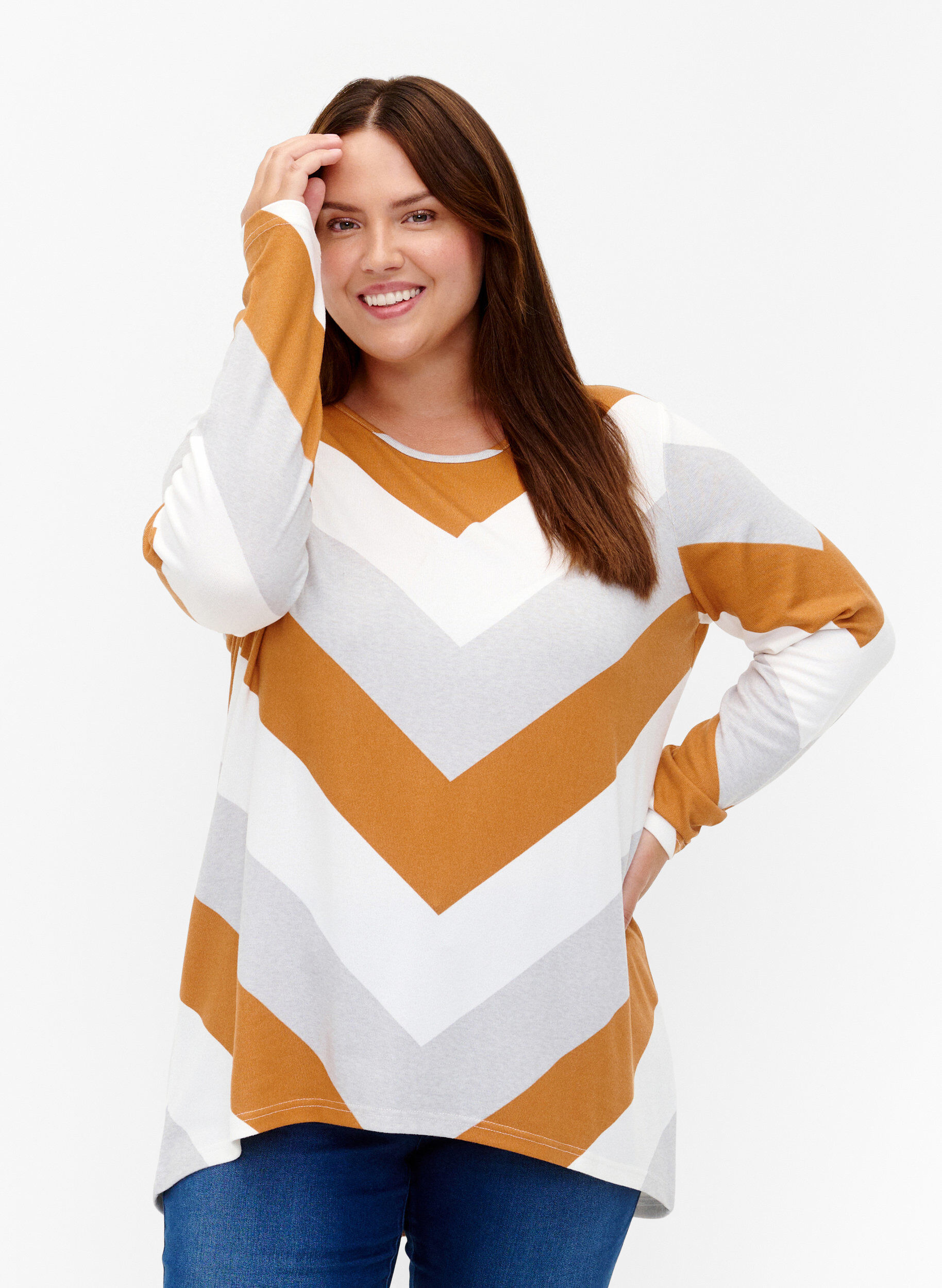 Zizzi Pitk&auml;hihainen kuvioitu pusero, Beige Zig Zag, Model image number 0