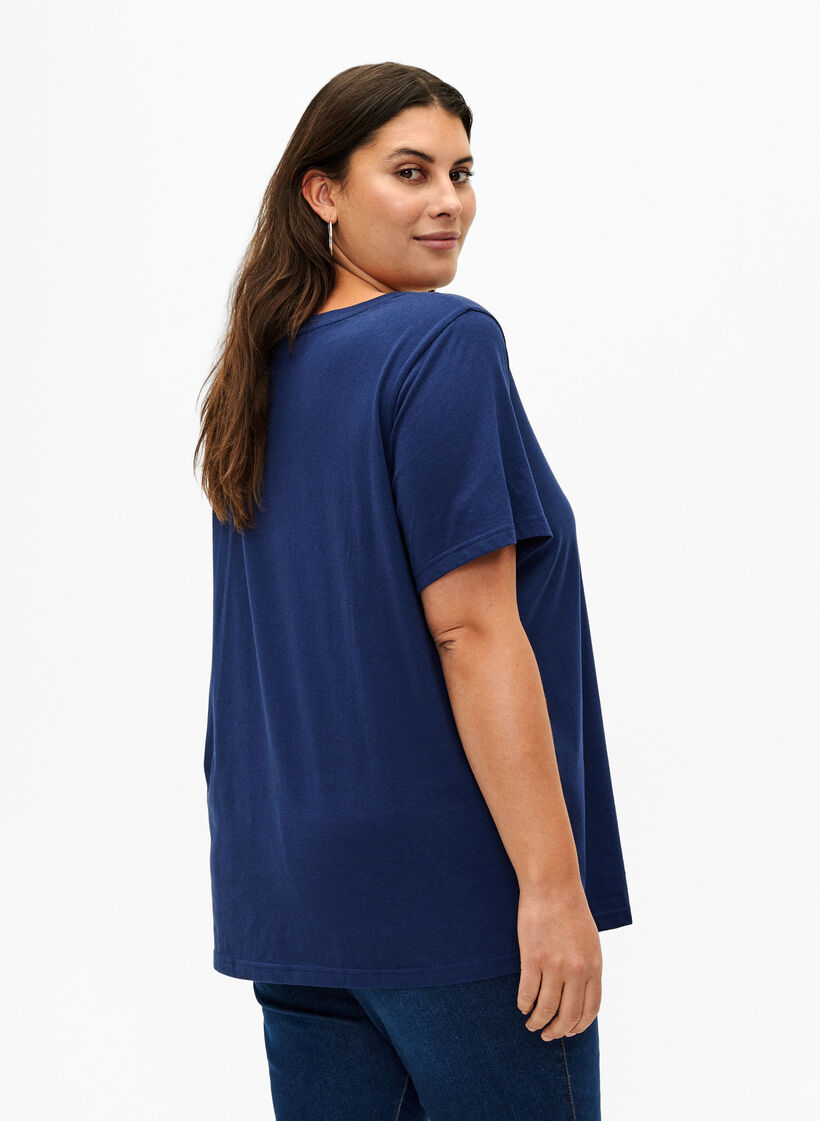 Puuvillainen T-paita painatuksella, Medieval B.W. Hearts, Model image number 1