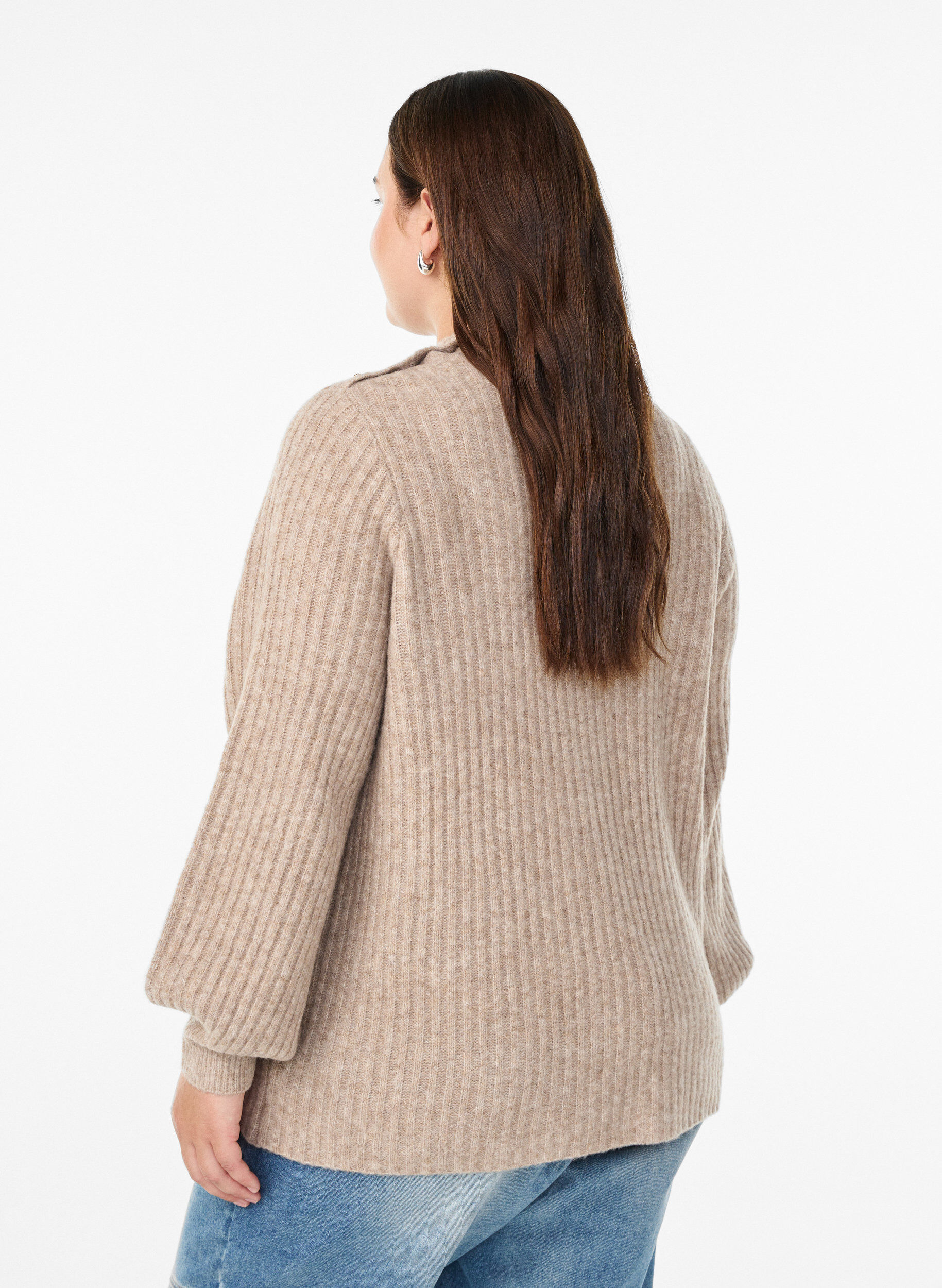 ZizziRibattu neulepusero puff-hihoilla ja napeilla, Beige, Model image number 2